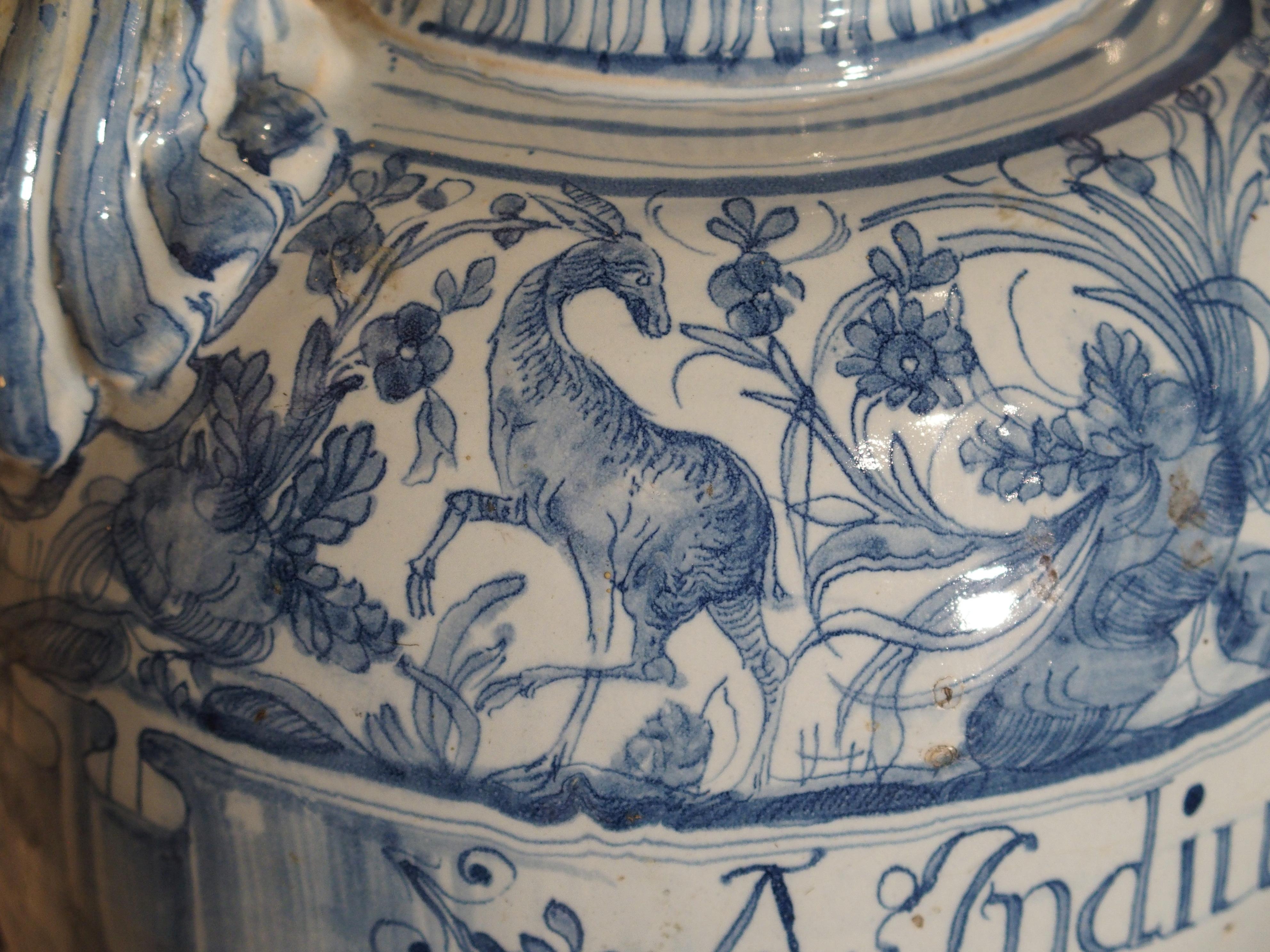 Corpo di fontana in maiolica ligure del XVIII secolo 1