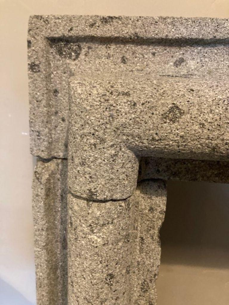 18th Century Italian Fireplace Mantel in Volcanic Stone For Sale 2