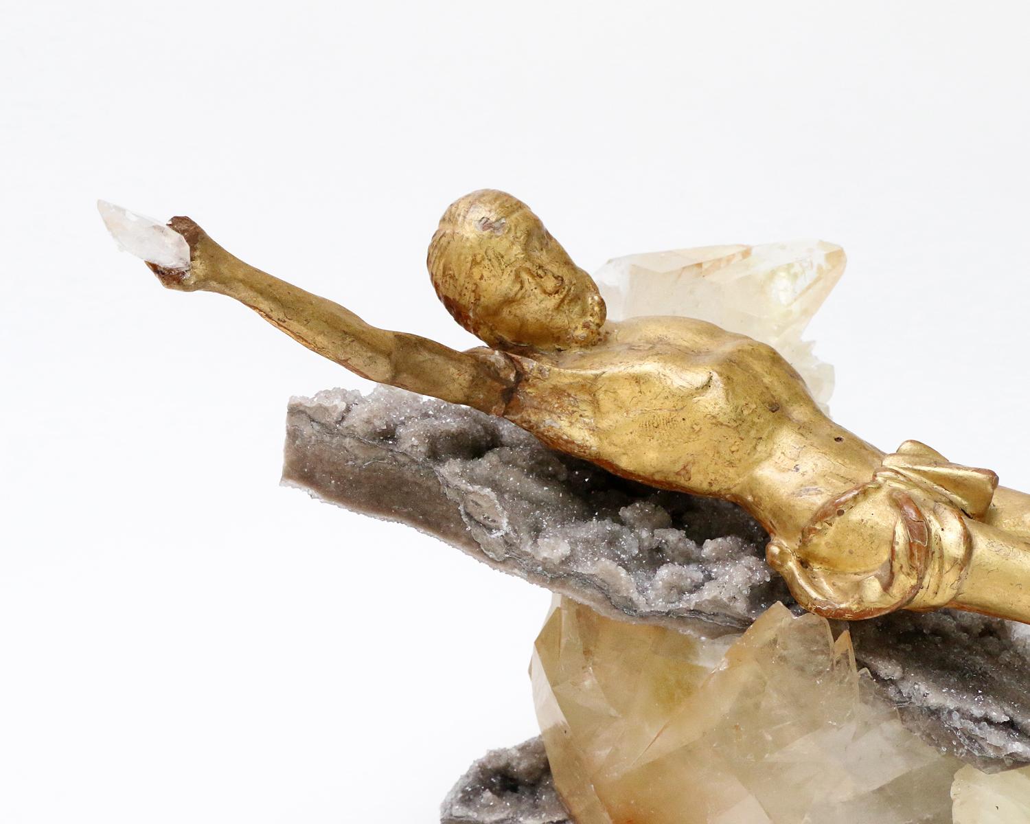 Carved Sculptural 18th Century Italian Gold Leaf Figure of Christ on a Calcite Cluster For Sale