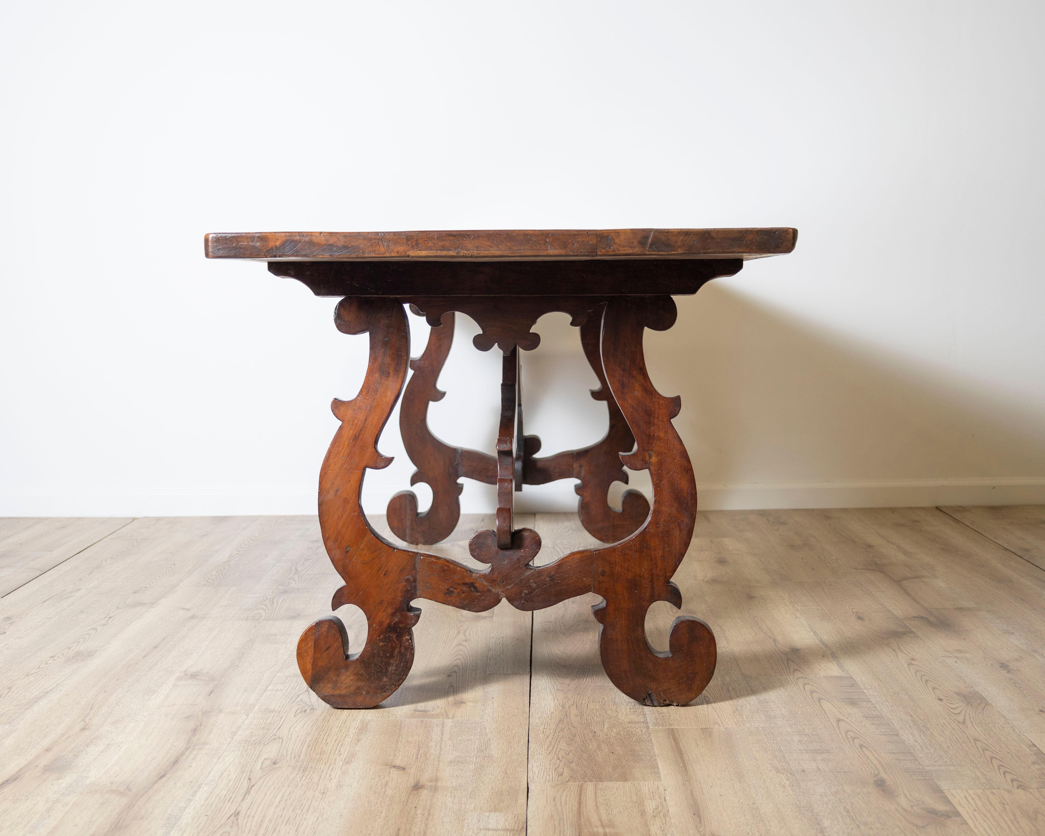18th Century Italian Fratino Table For Sale 6