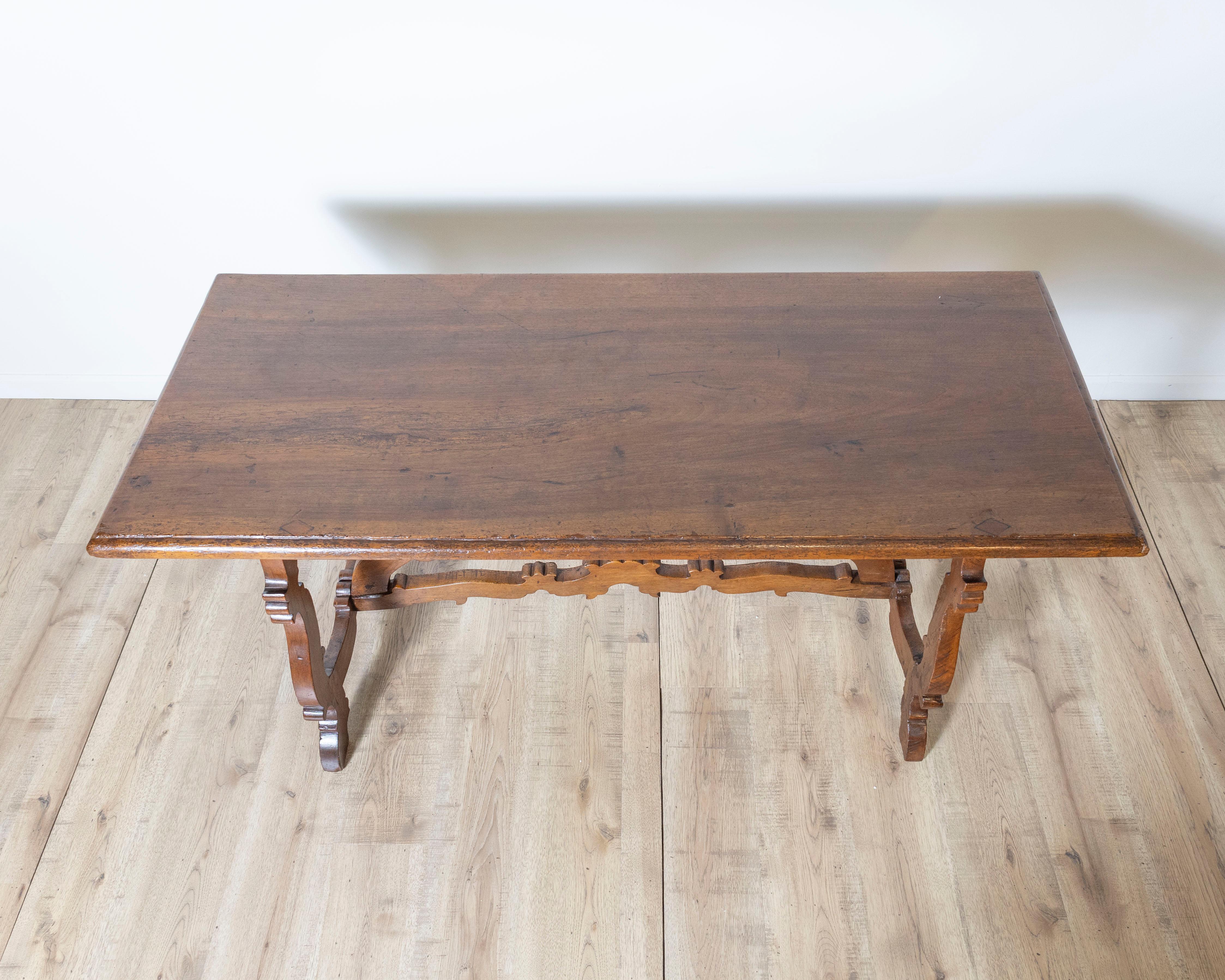 Table Fratino italienne du 18e siècle Bon état - En vente à Atlanta, GA