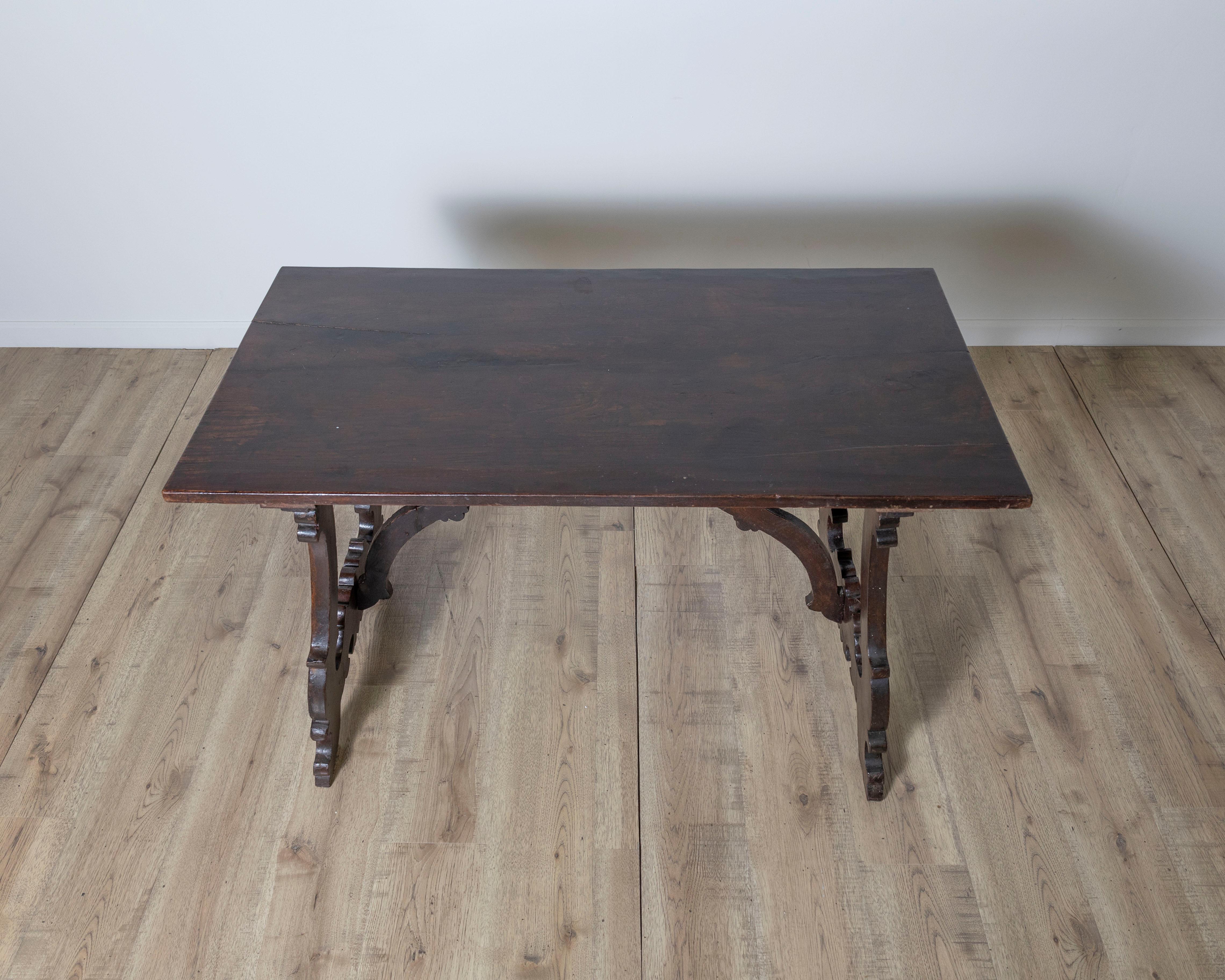 18th Century Italian Fratino Table In Good Condition For Sale In Atlanta, GA