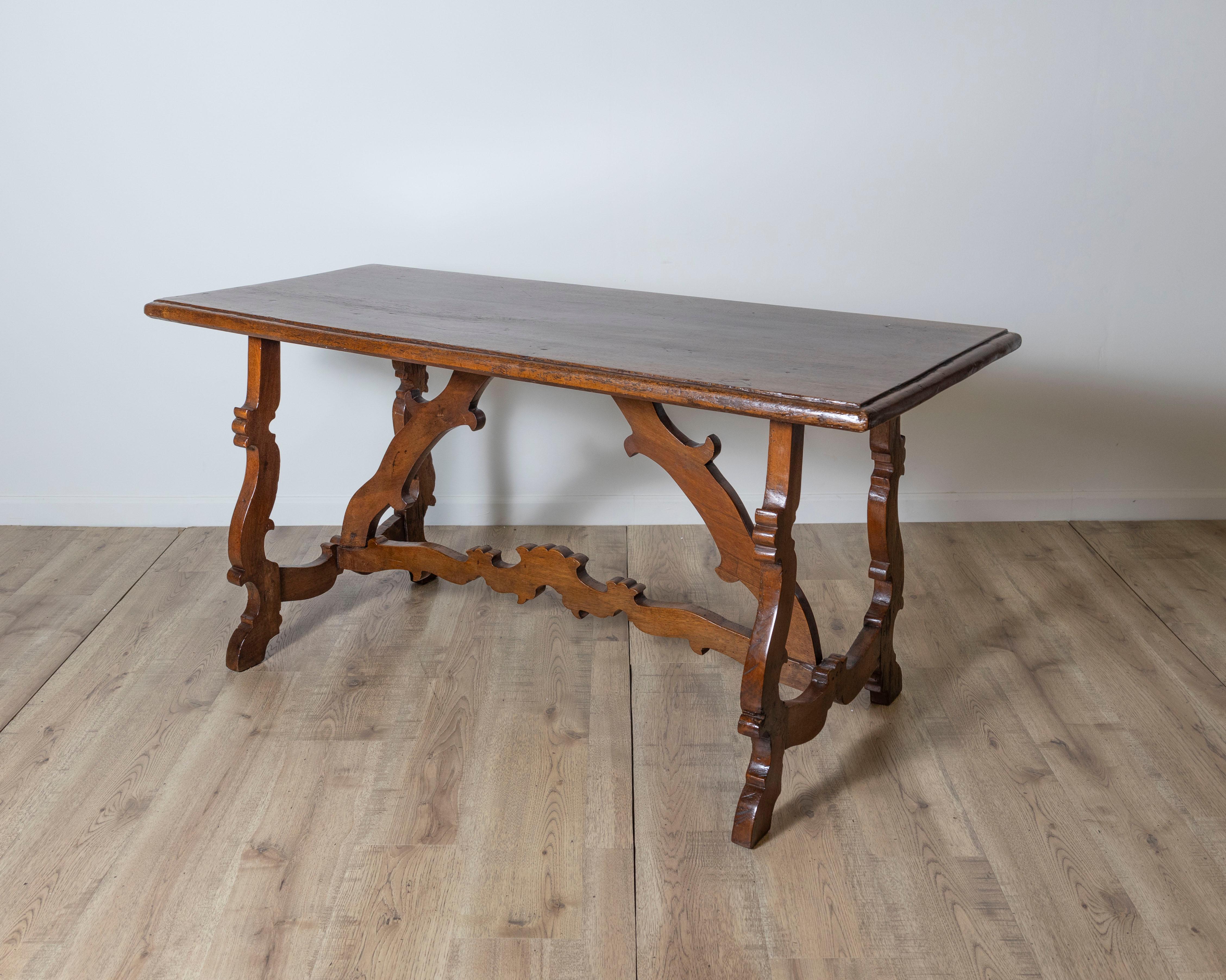 XVIIIe siècle et antérieur Table Fratino italienne du 18e siècle en vente