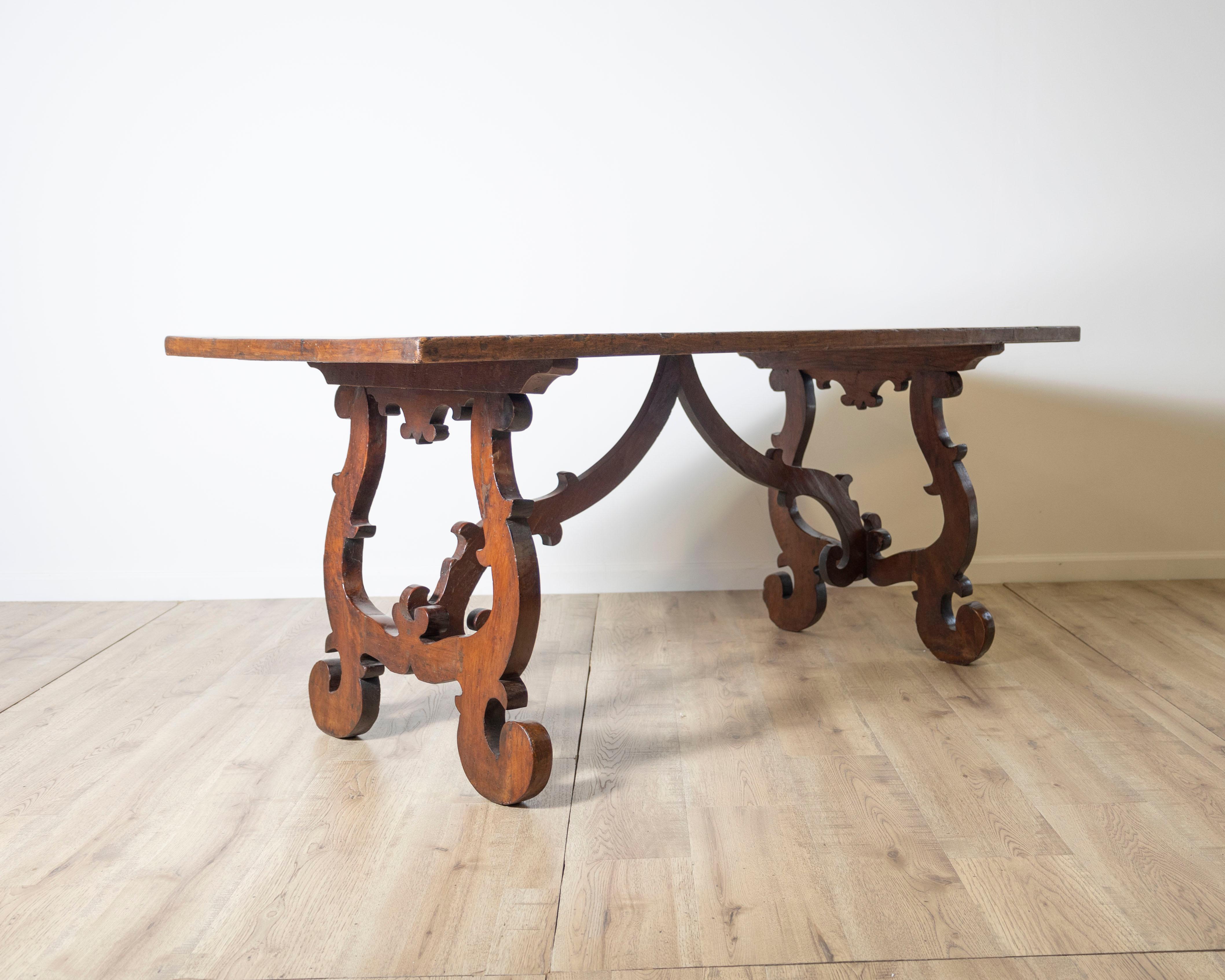 18th Century Italian Fratino Table For Sale 1