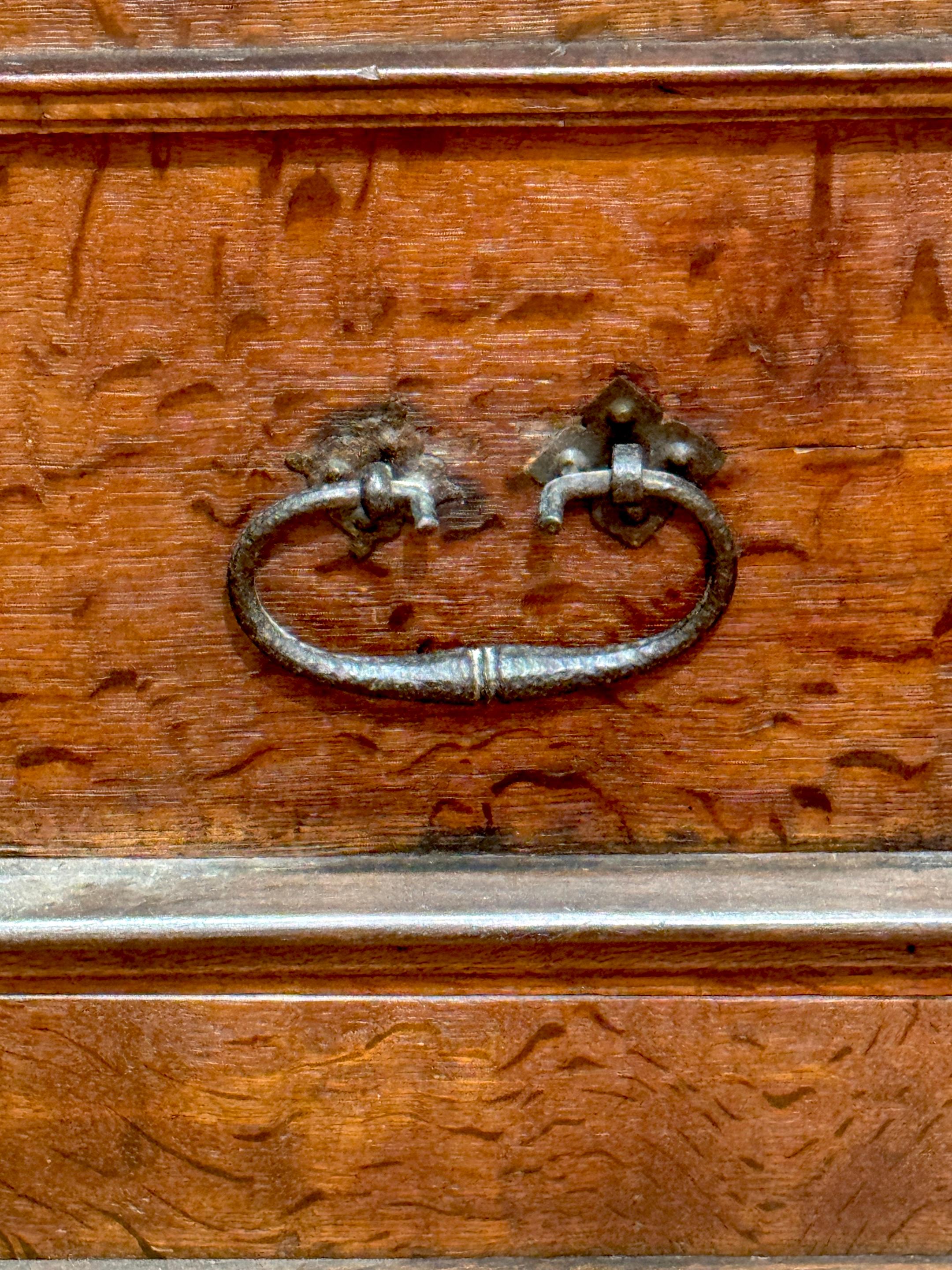 18th Century Italian/ French Renaissance Revival Lion & Inlay Strongbox Chest For Sale 8