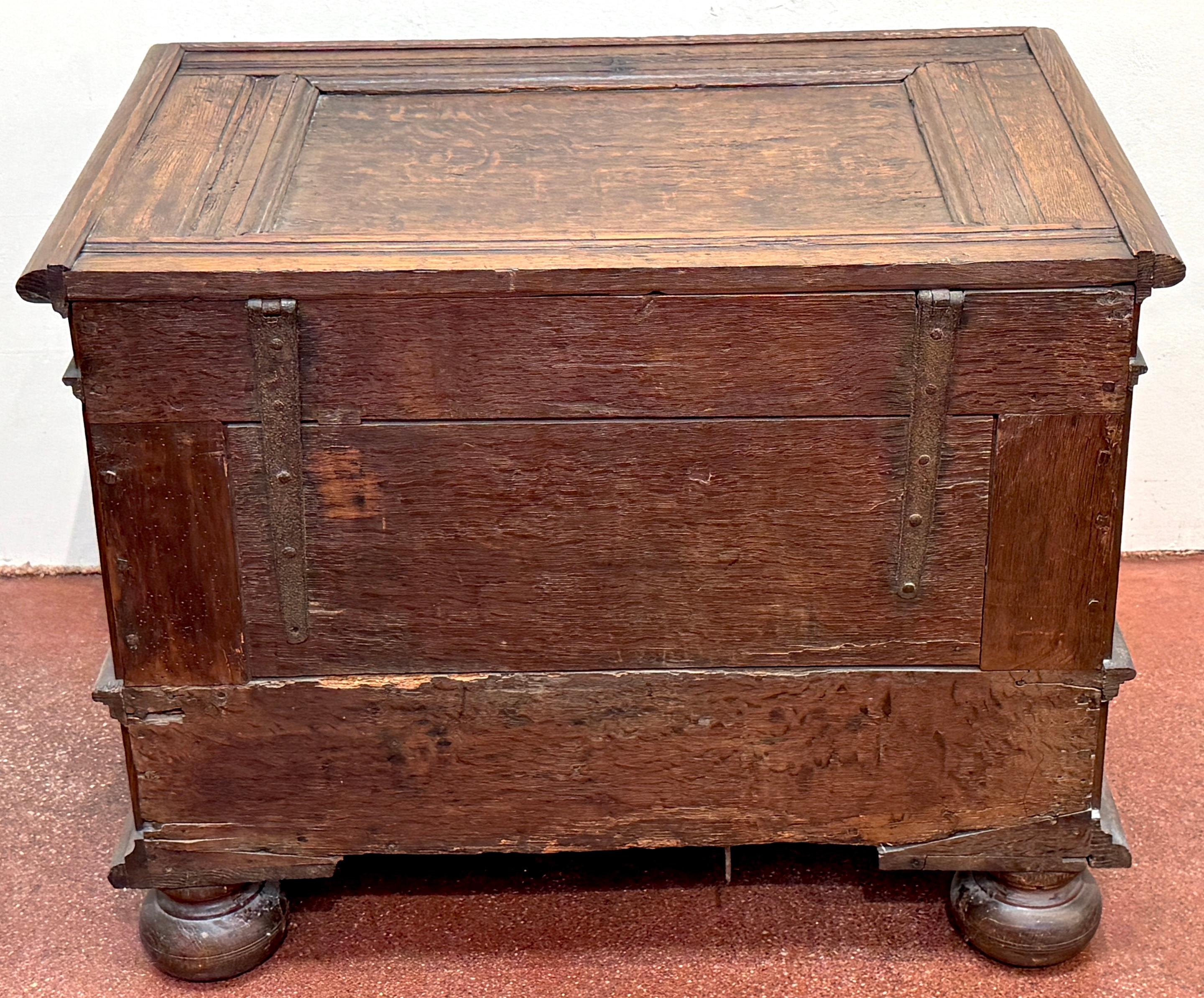 18th Century Italian/ French Renaissance Revival Lion & Inlay Strongbox Chest For Sale 9