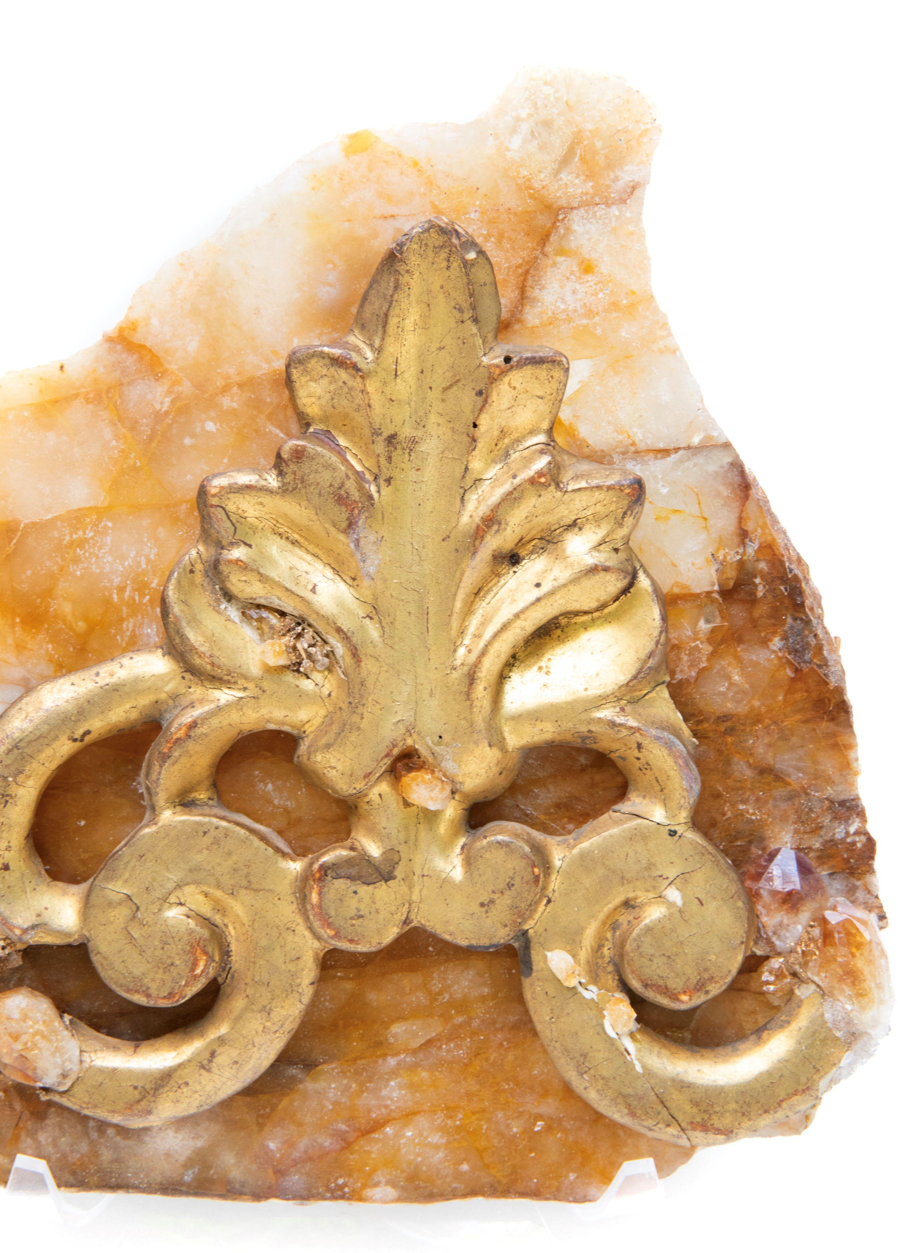 18th Century Italian Gilded Fragment on a Hematoid Slab with Tangerine Crystals In Good Condition For Sale In Dublin, Dalkey