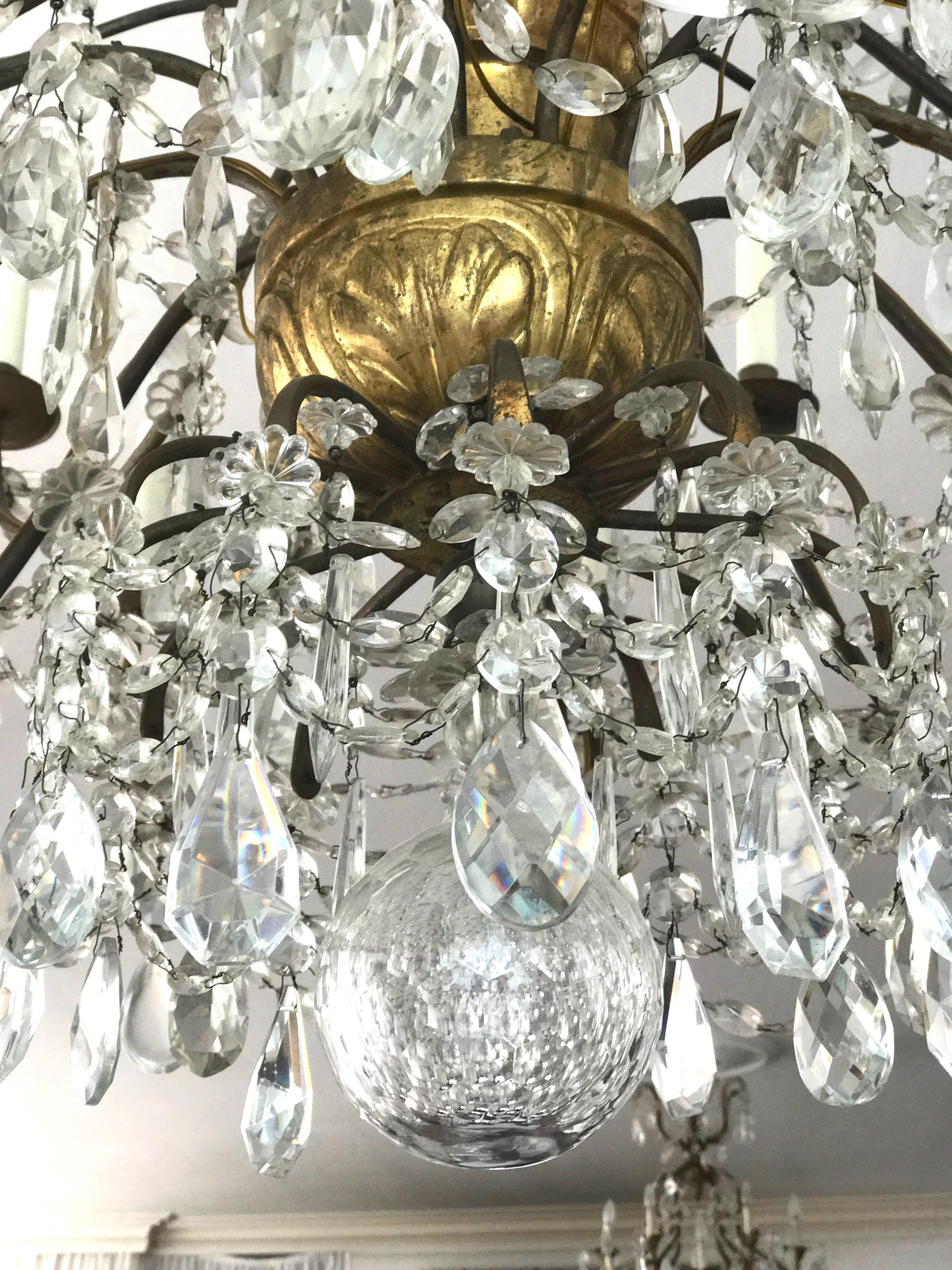 Louis XVI 18th Century Italian Giltwood and Crystal Chandelier For Sale