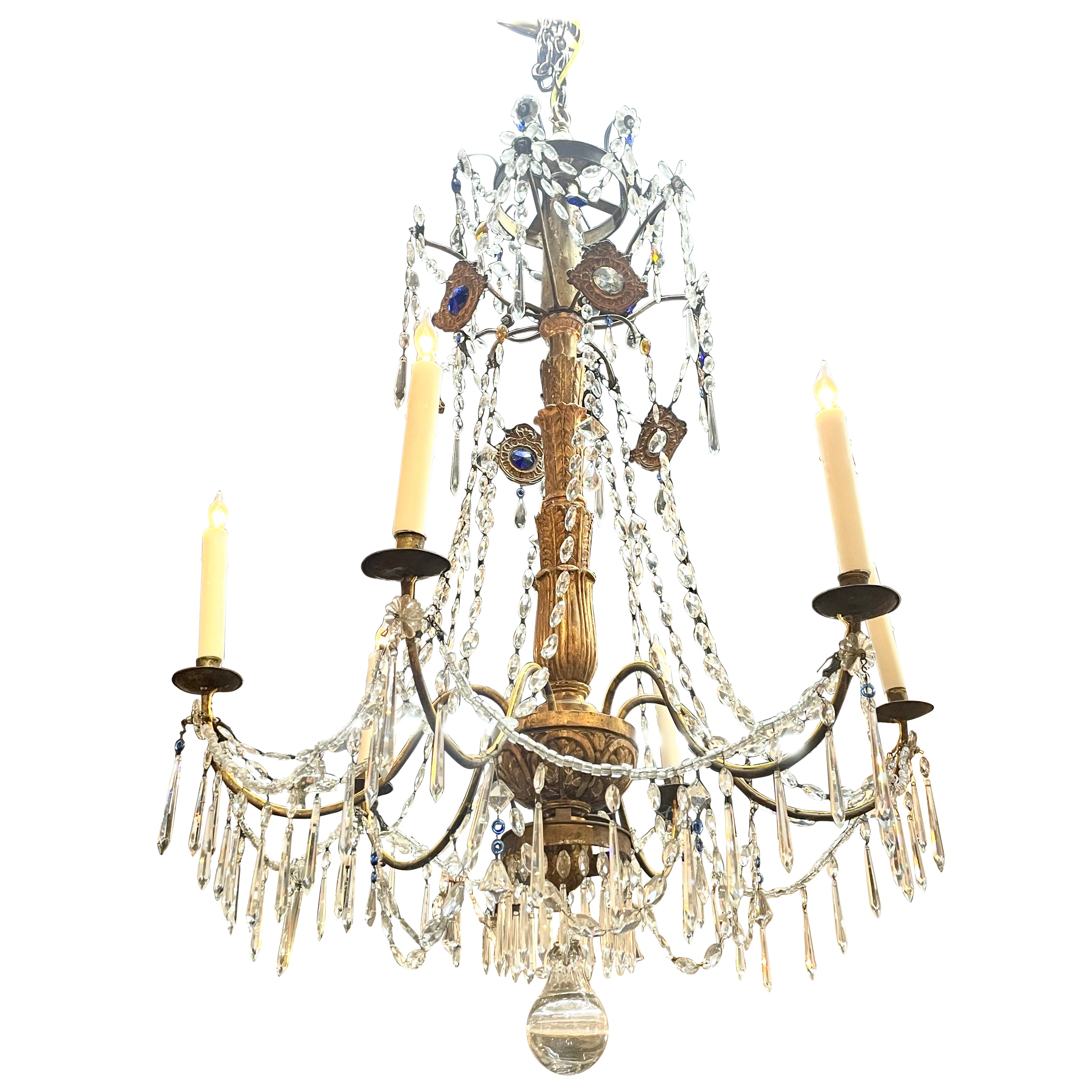 Lustre italien du XVIIIe siècle en bois doré et cristal