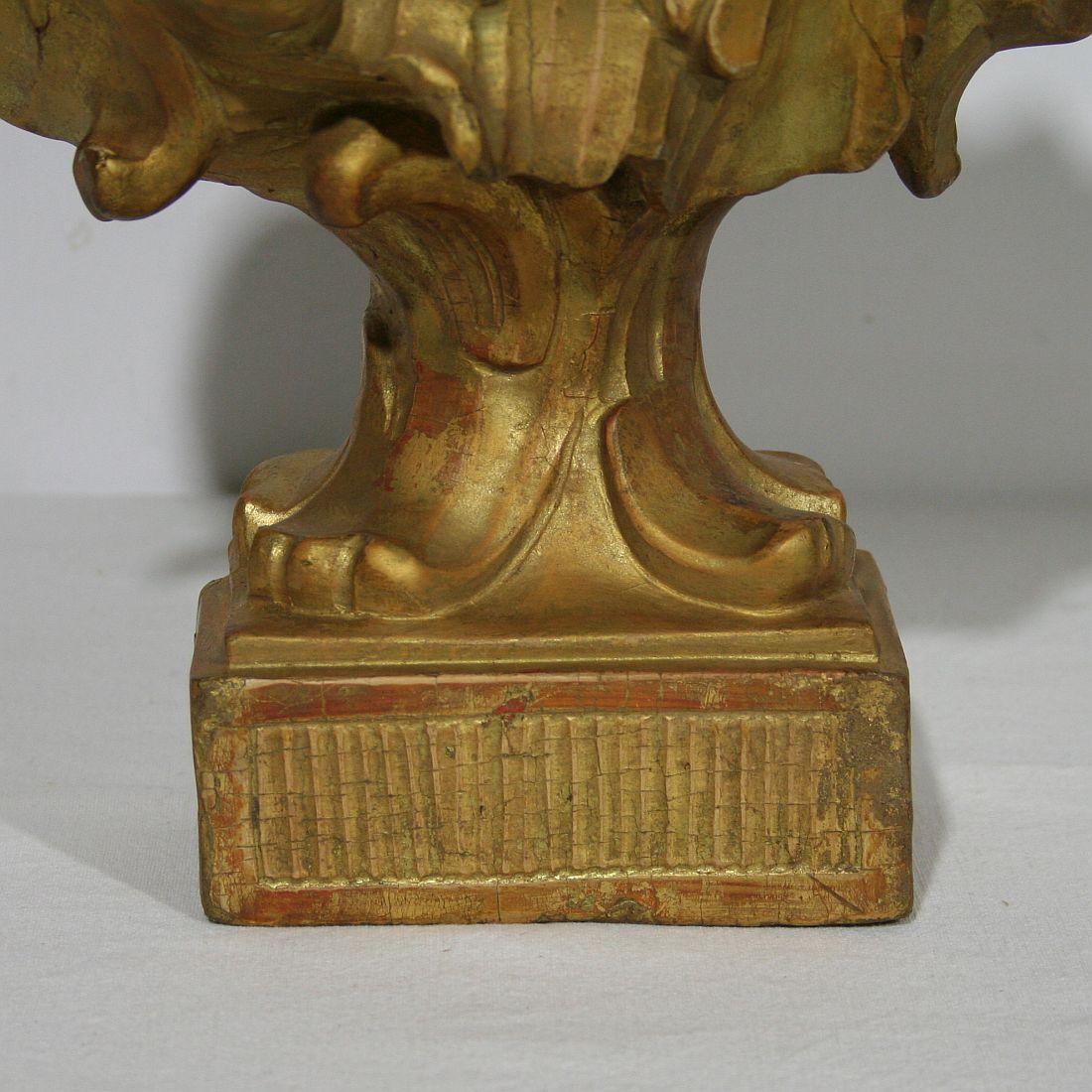 18th Century Italian Giltwood Baroque Ornament or Vase 2