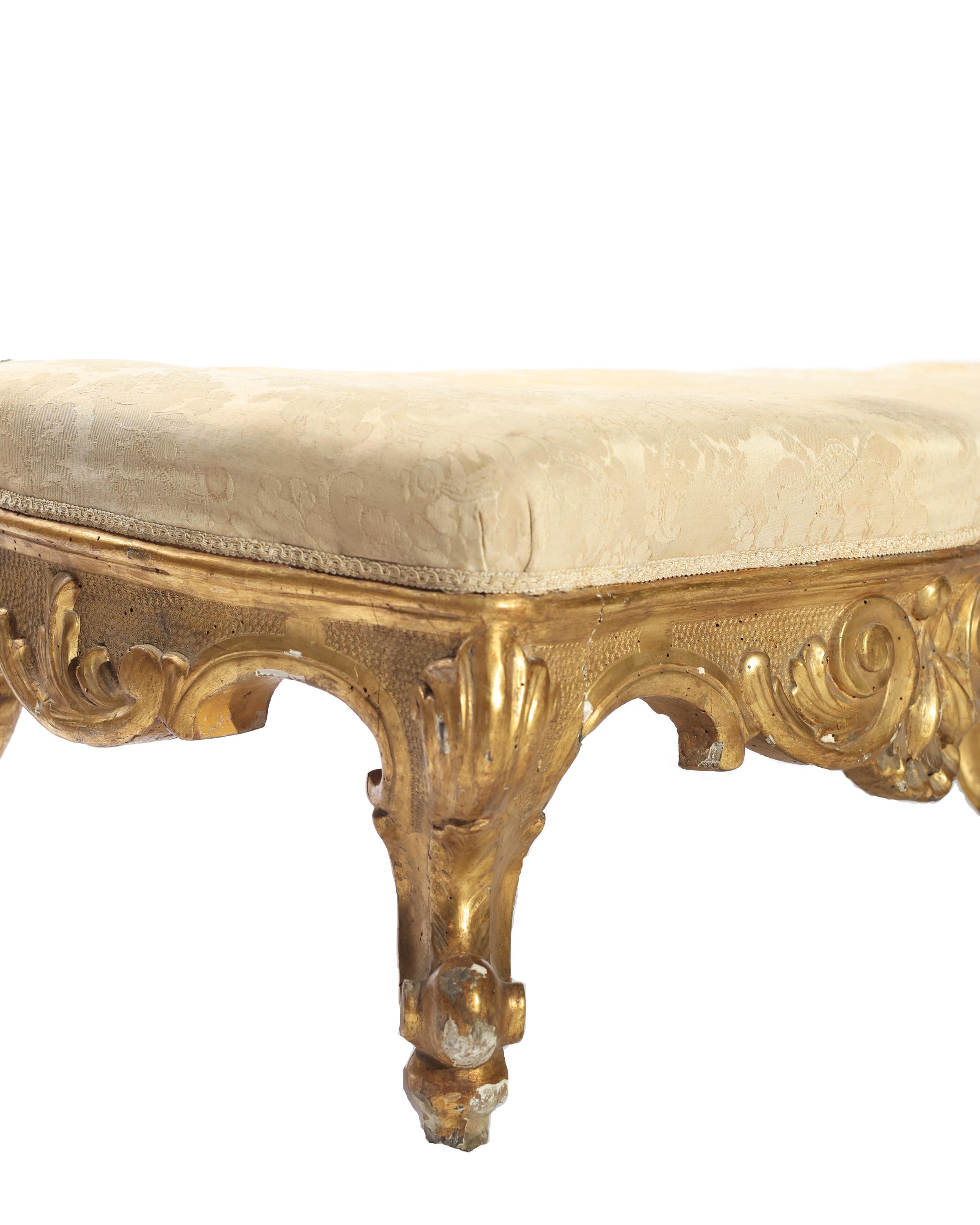 18th Century Italian Giltwood Bench In Good Condition For Sale In Round Top, TX