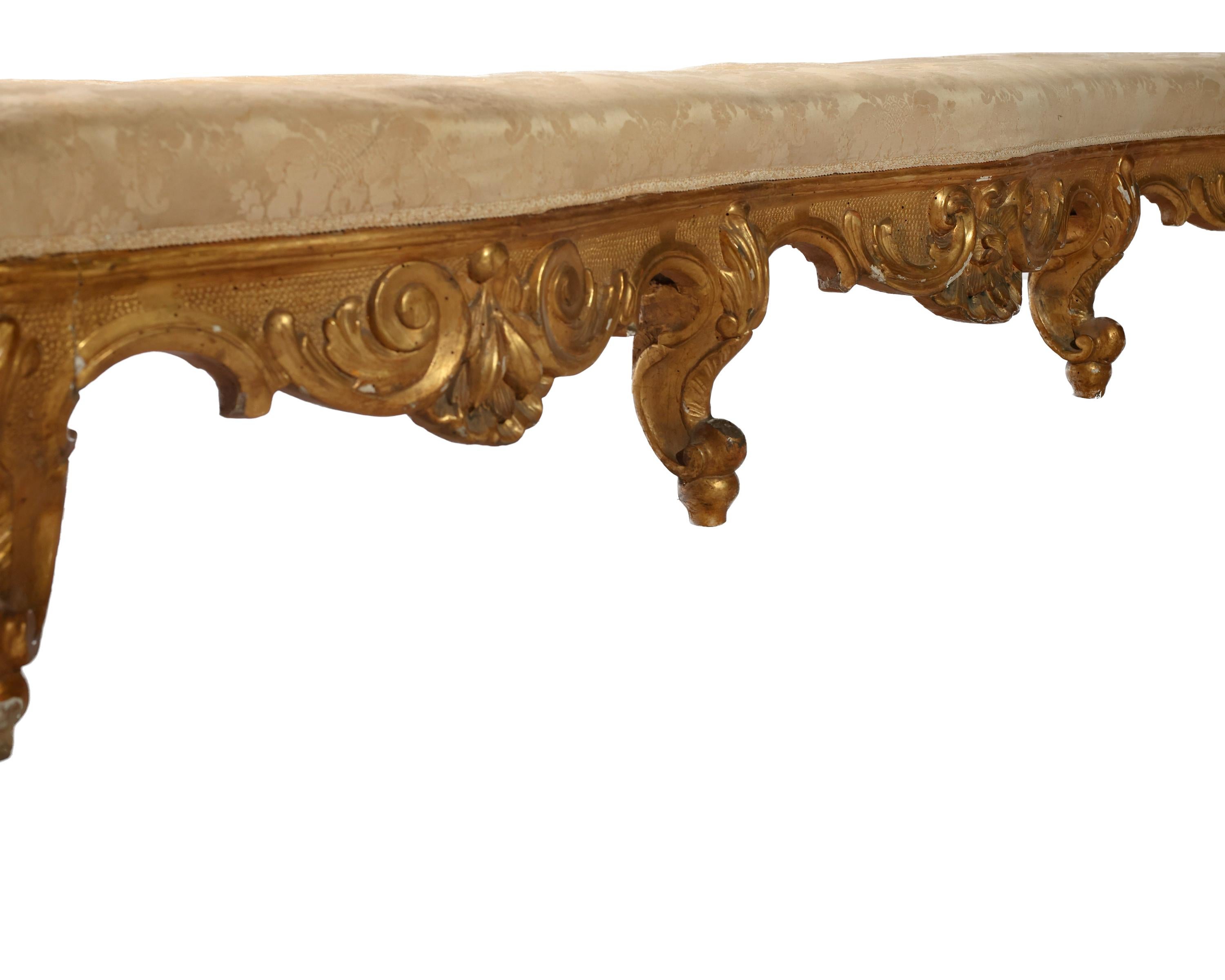 18th Century Italian Giltwood Bench For Sale 1