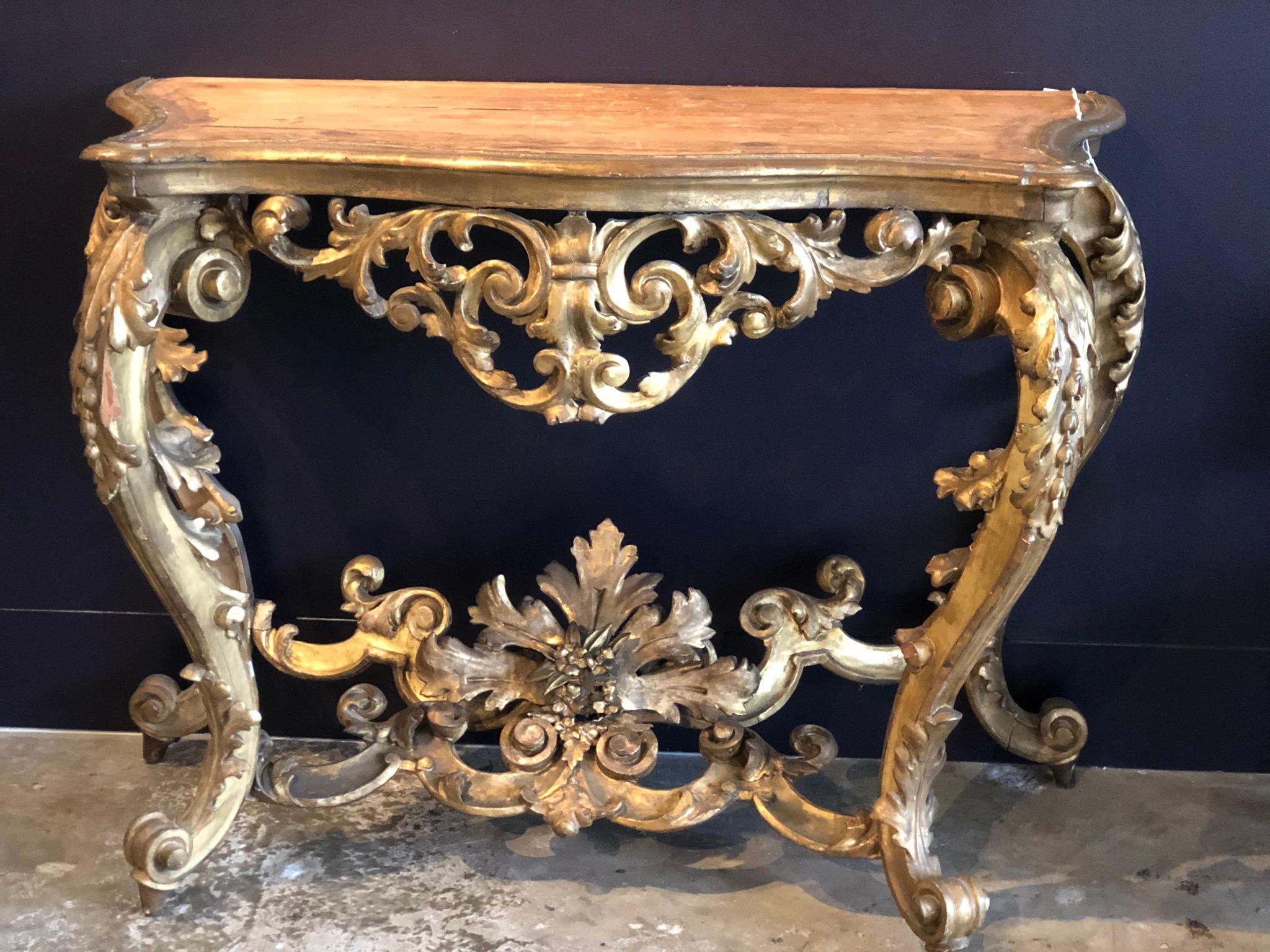 18th Century Italian Giltwood Console In Fair Condition For Sale In Houston, TX