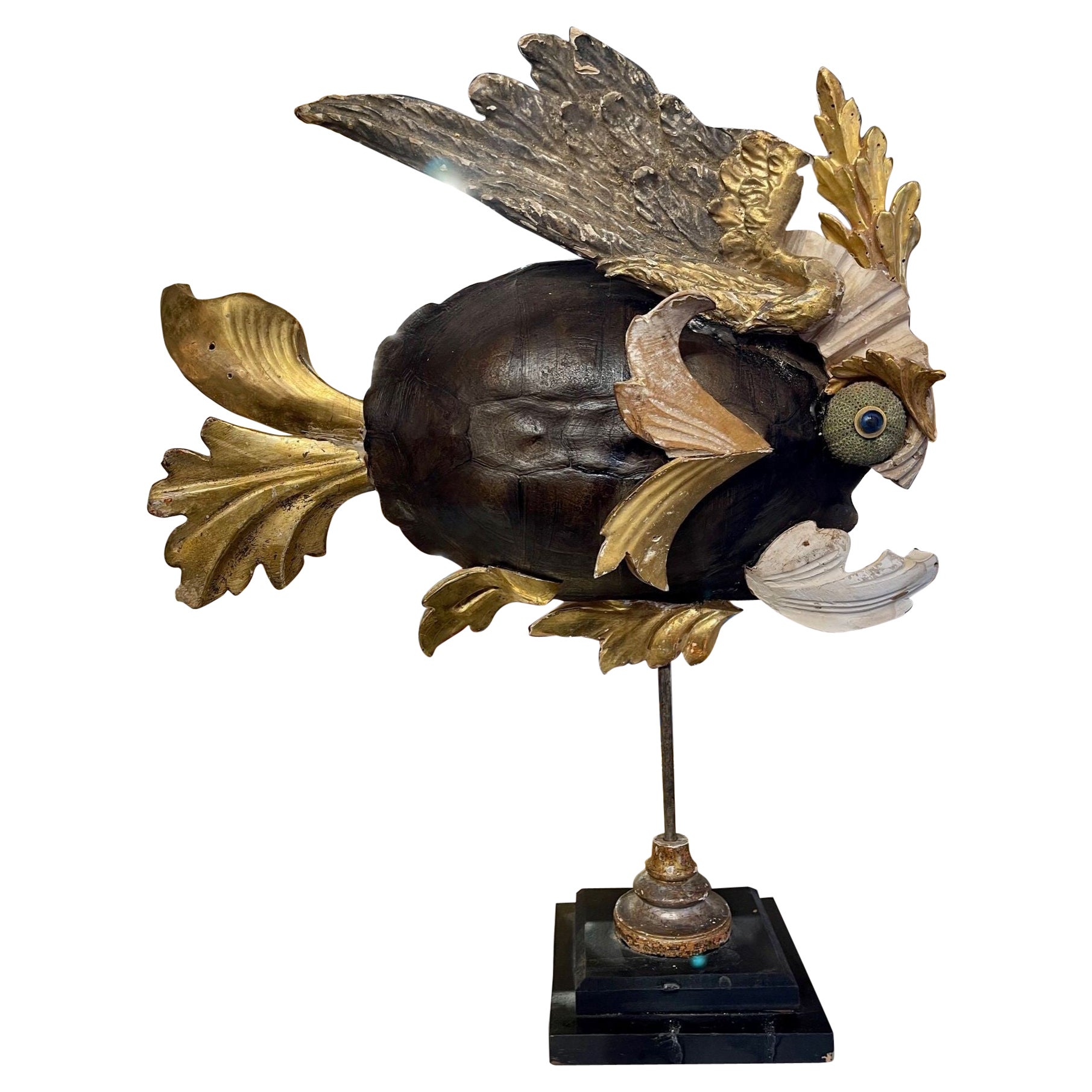 Scultura di pesce con elemento in legno dorato del XVIII secolo in vendita