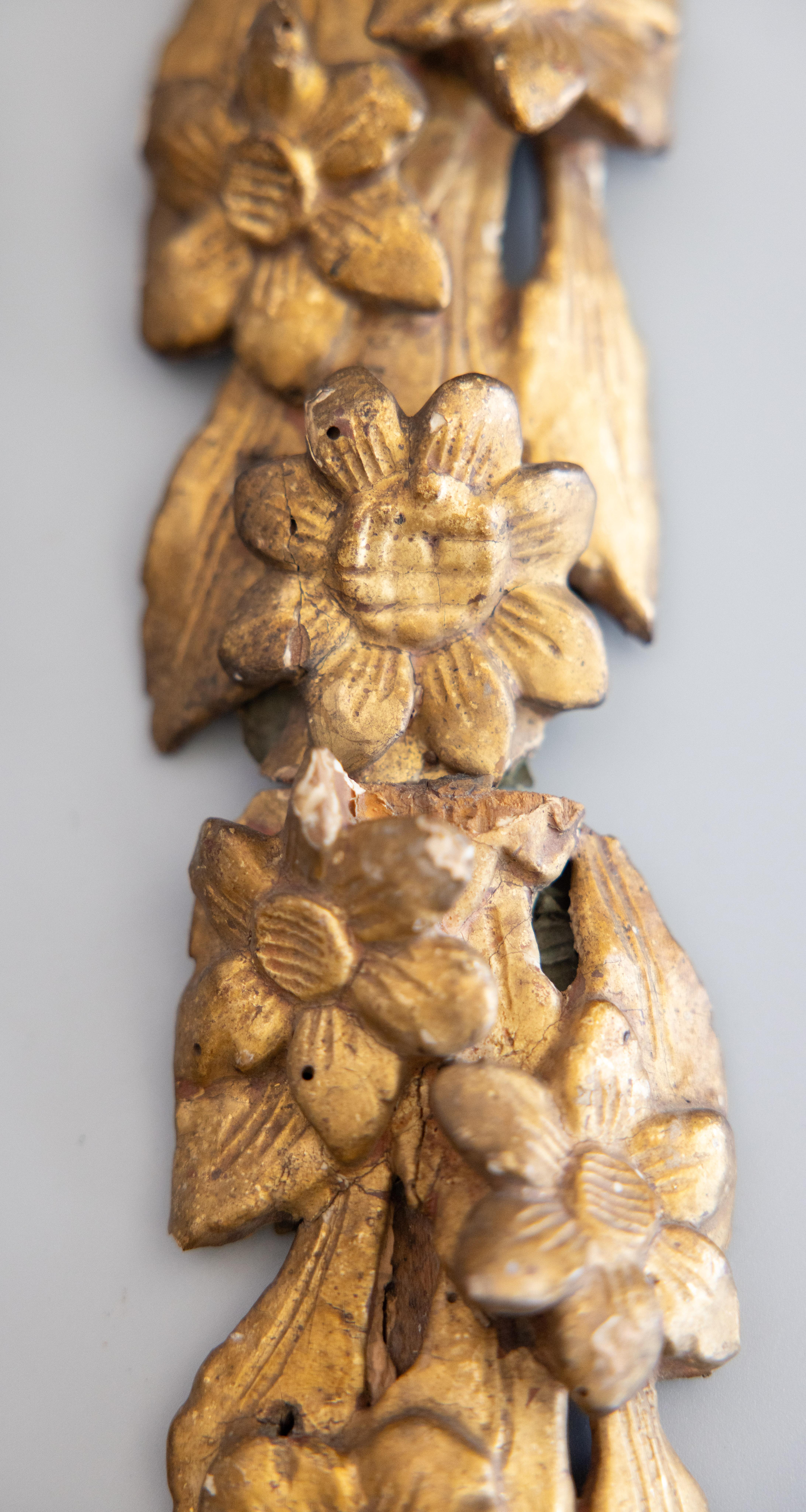 18. Jahrhundert Italienisch Giltwood Floral Hanging Architektonische Fragmente Wand Swags im Angebot 2