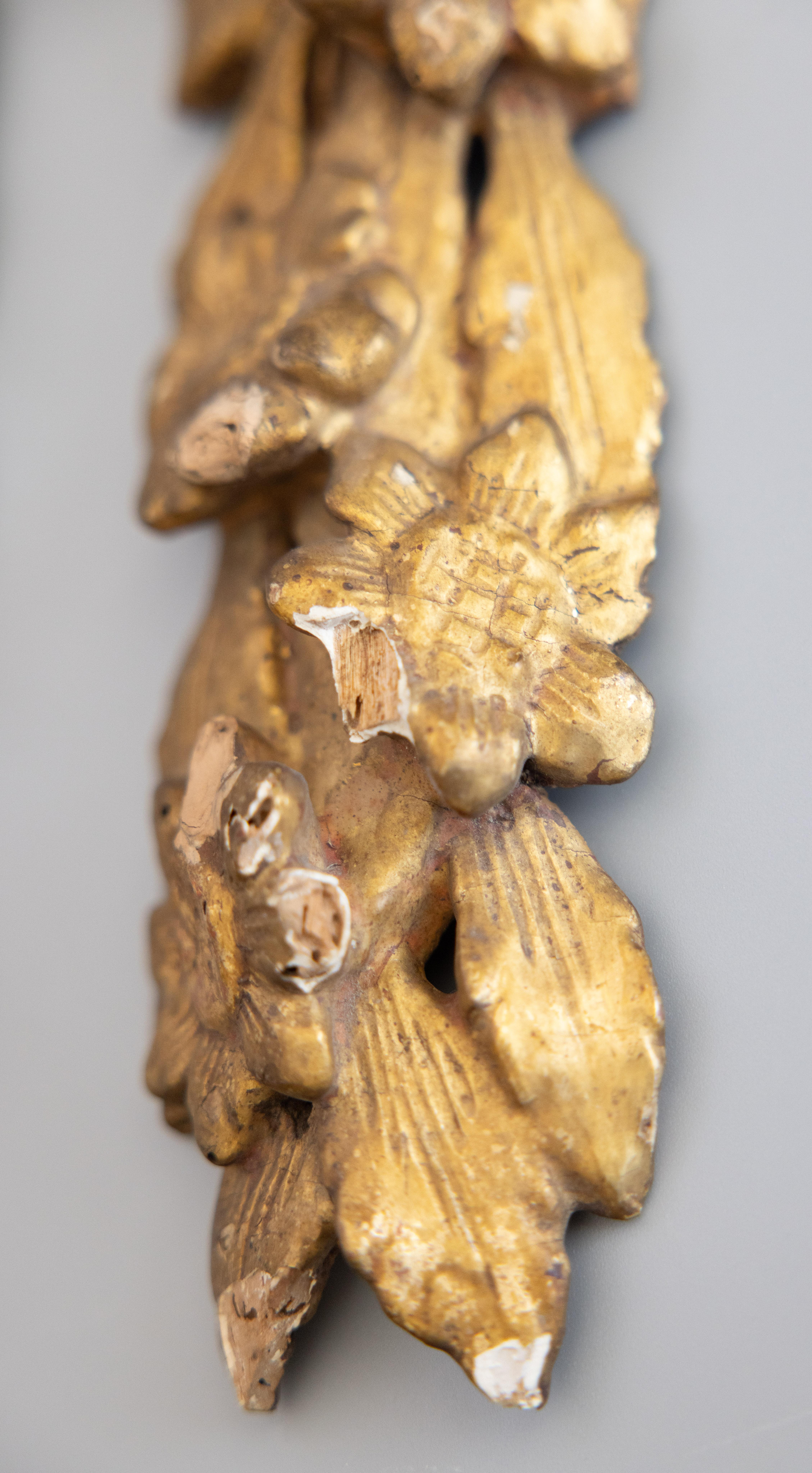 18. Jahrhundert Italienisch Giltwood Floral Hanging Architektonische Fragmente Wand Swags im Angebot 3