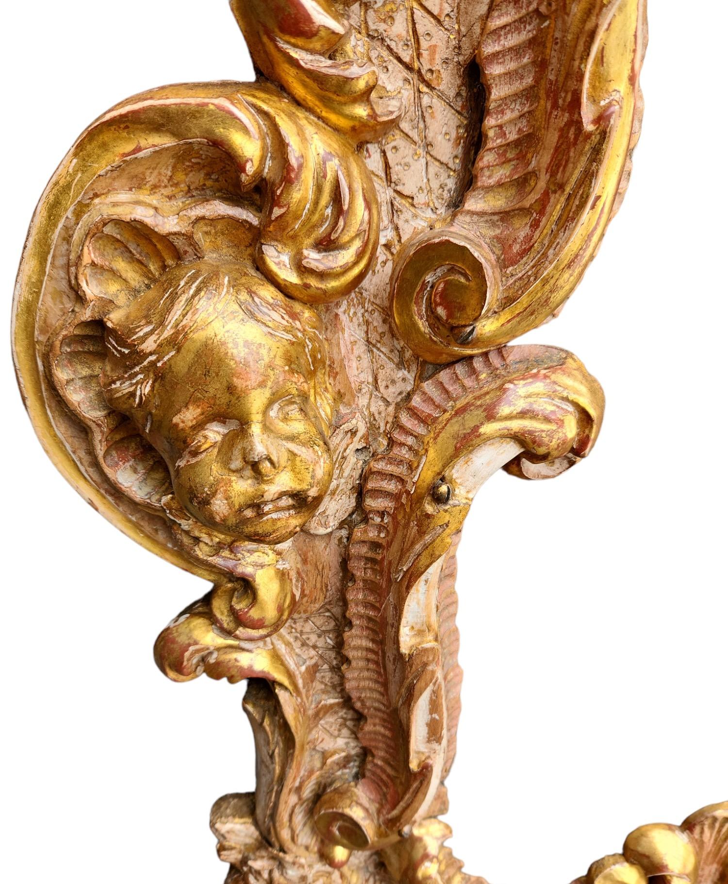 Néoclassique Miroir italien en bois doré du 18e siècle  en vente