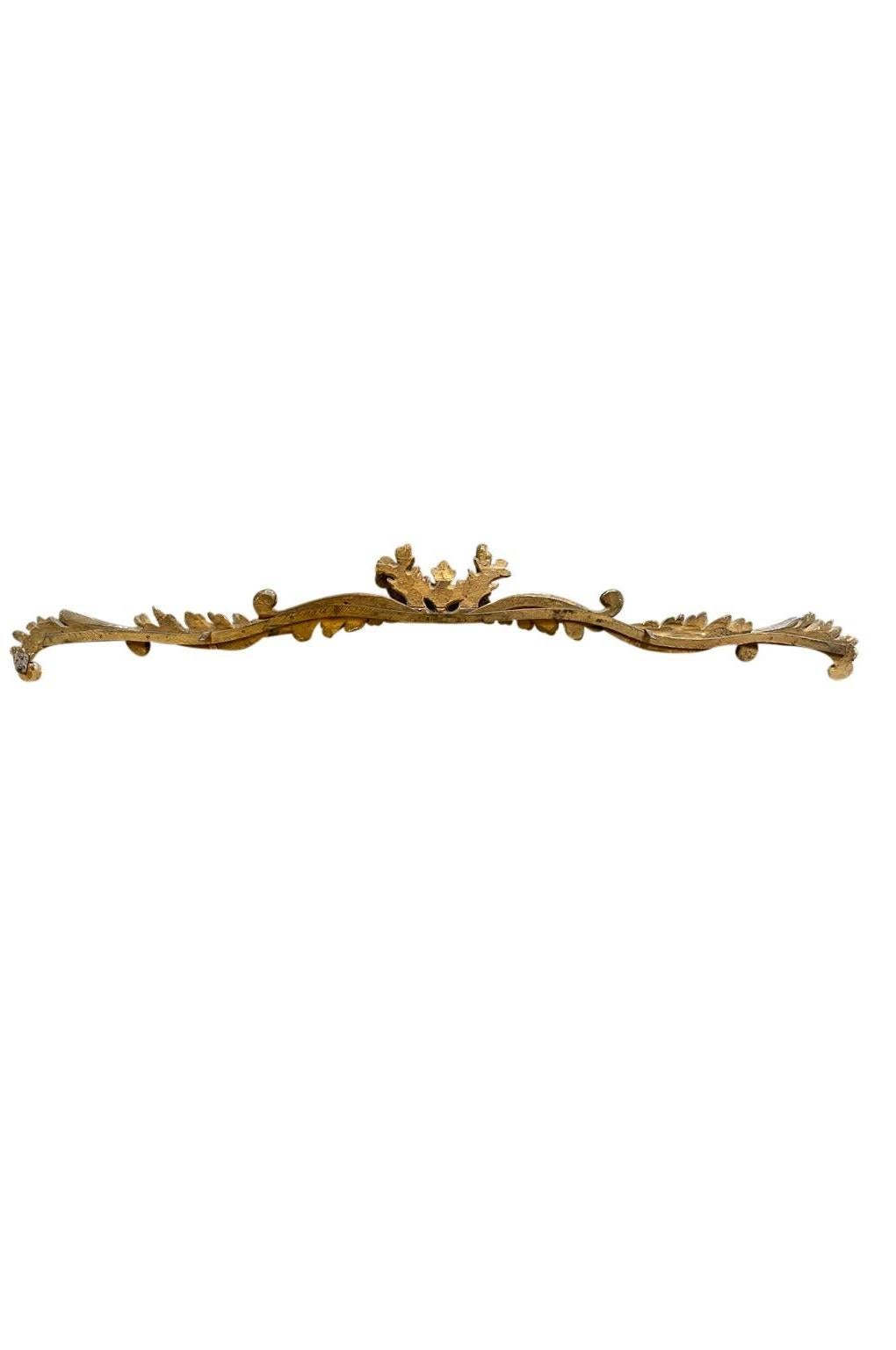 18th Century Italian Giltwood Pediment For Sale 3