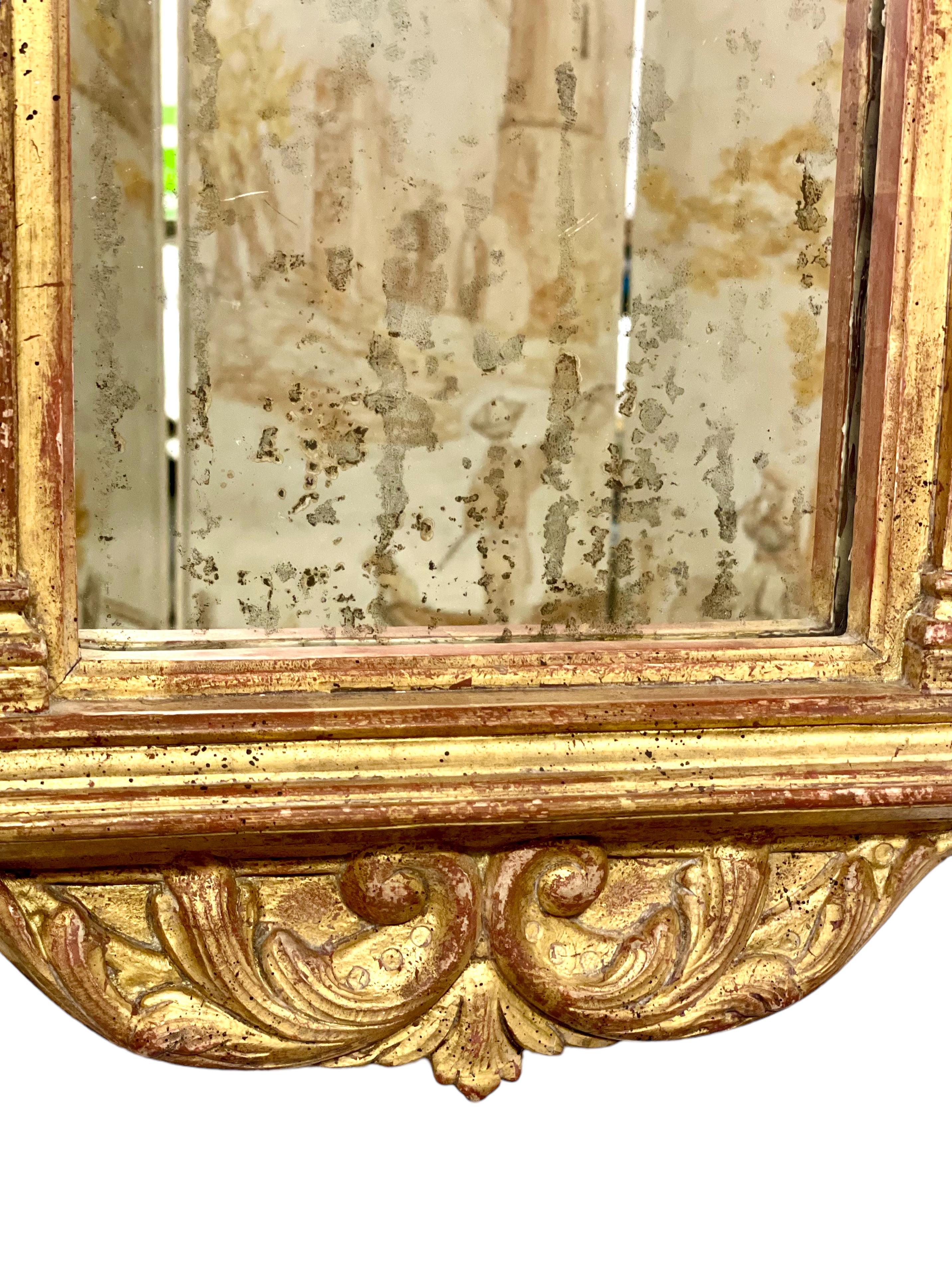 Italienischer Giltwood-Wandspiegel aus dem 18. im Zustand „Gut“ im Angebot in LA CIOTAT, FR