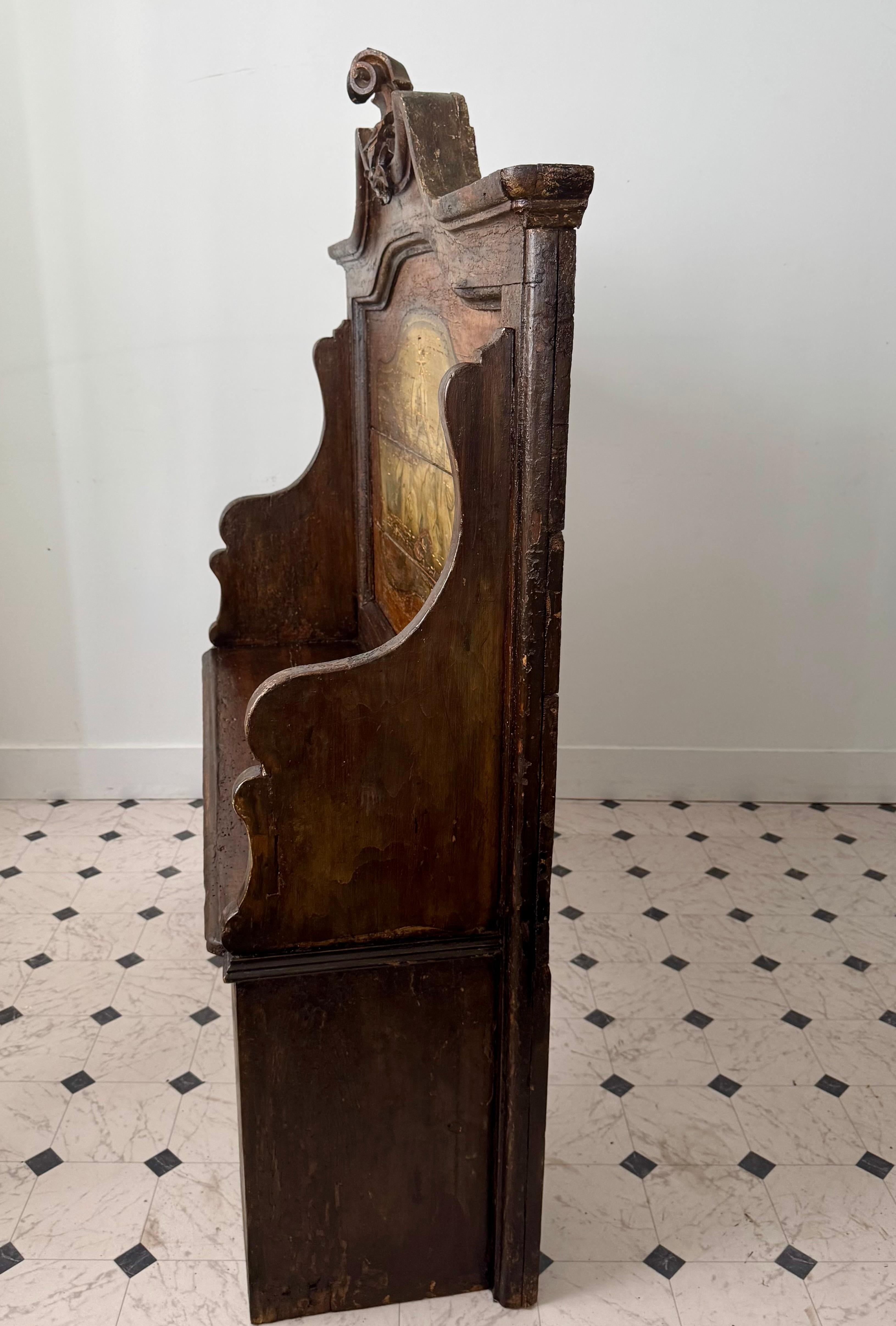 18th century Italian Hall Bench In Good Condition For Sale In Charleston, SC
