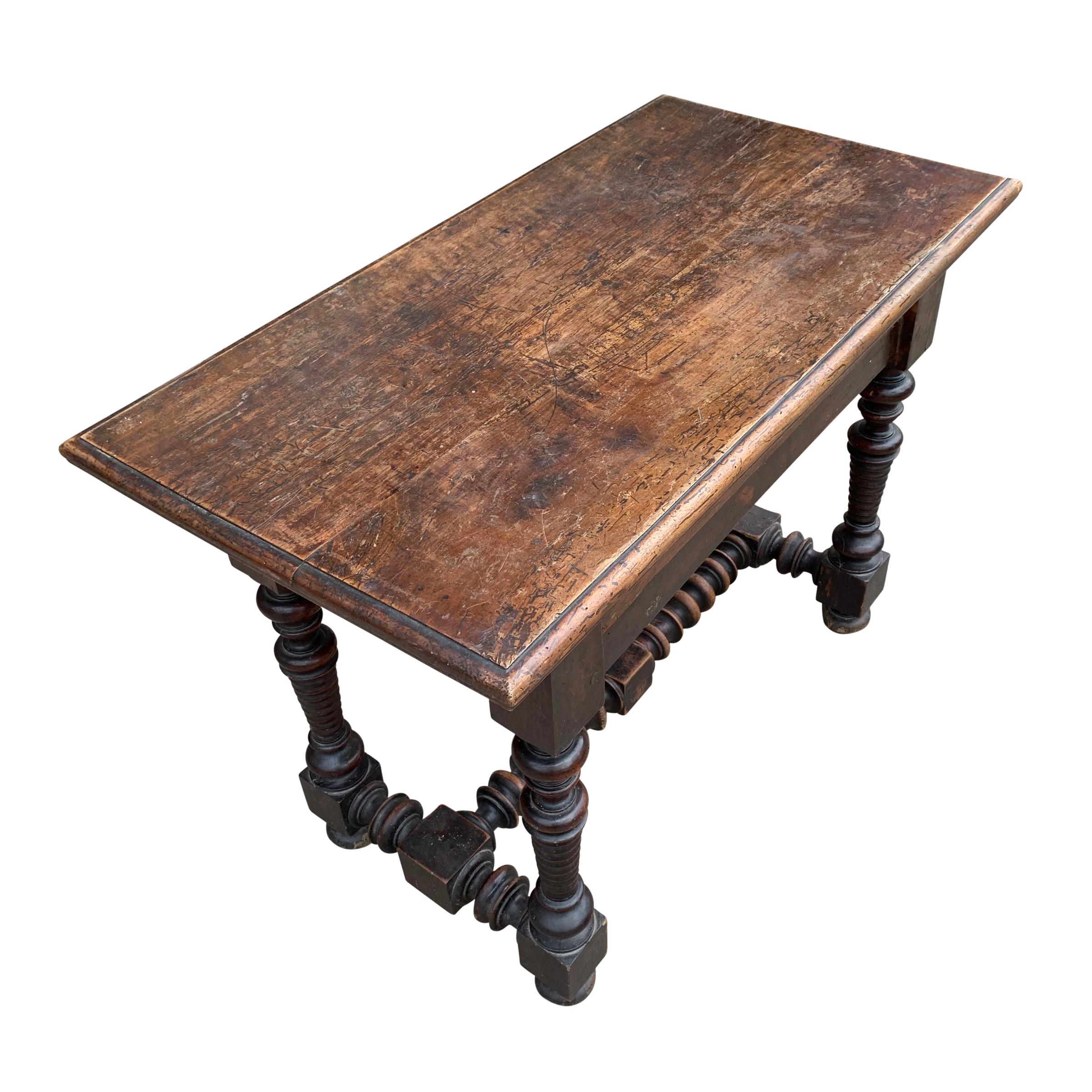 18th Century Italian Hall Table In Good Condition In Chicago, IL