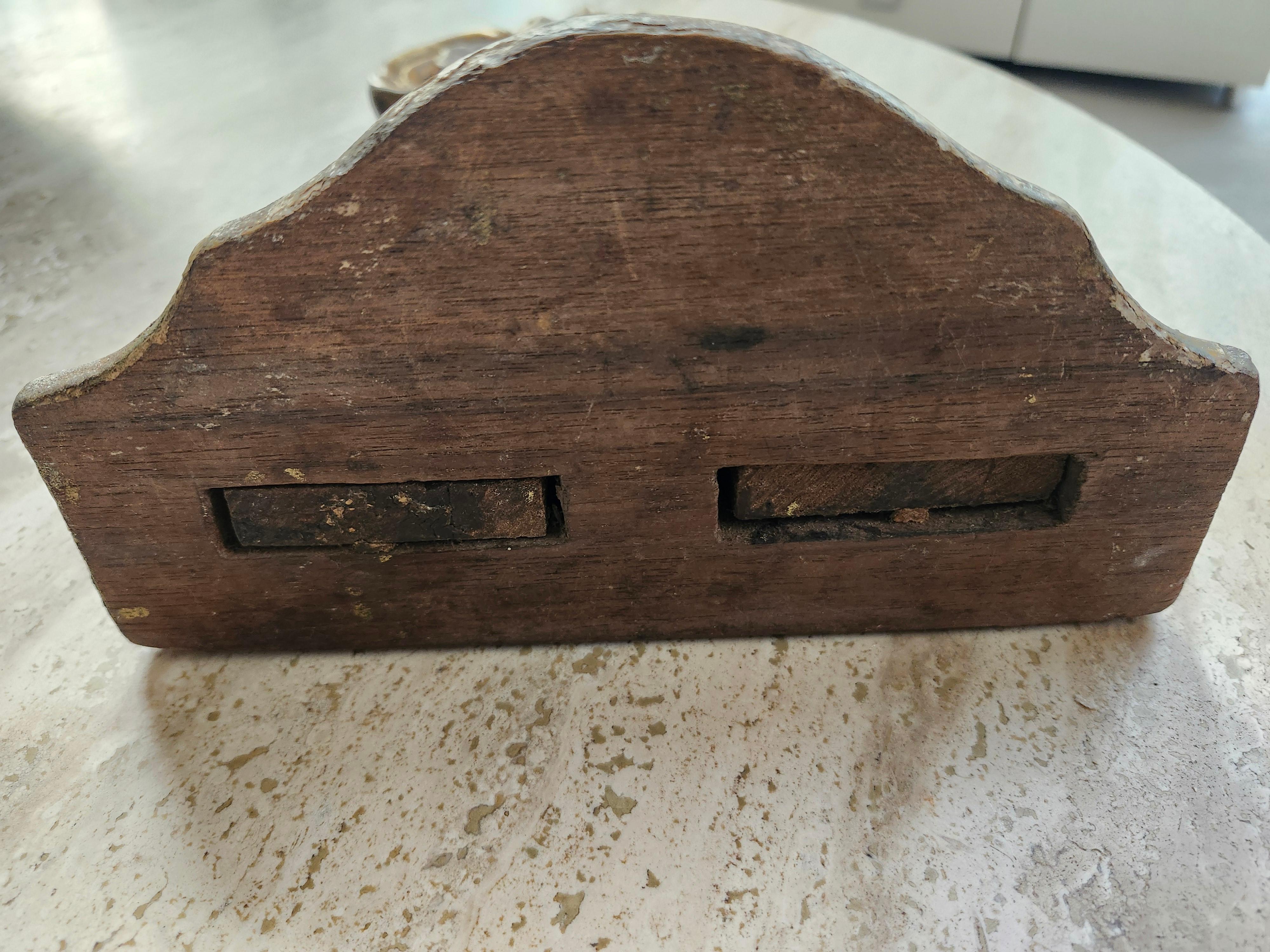 Italienisches handgeschnitztes barockes Reliquienschrein aus Giltwood aus dem 18. (Mitte des 18. Jahrhunderts) im Angebot
