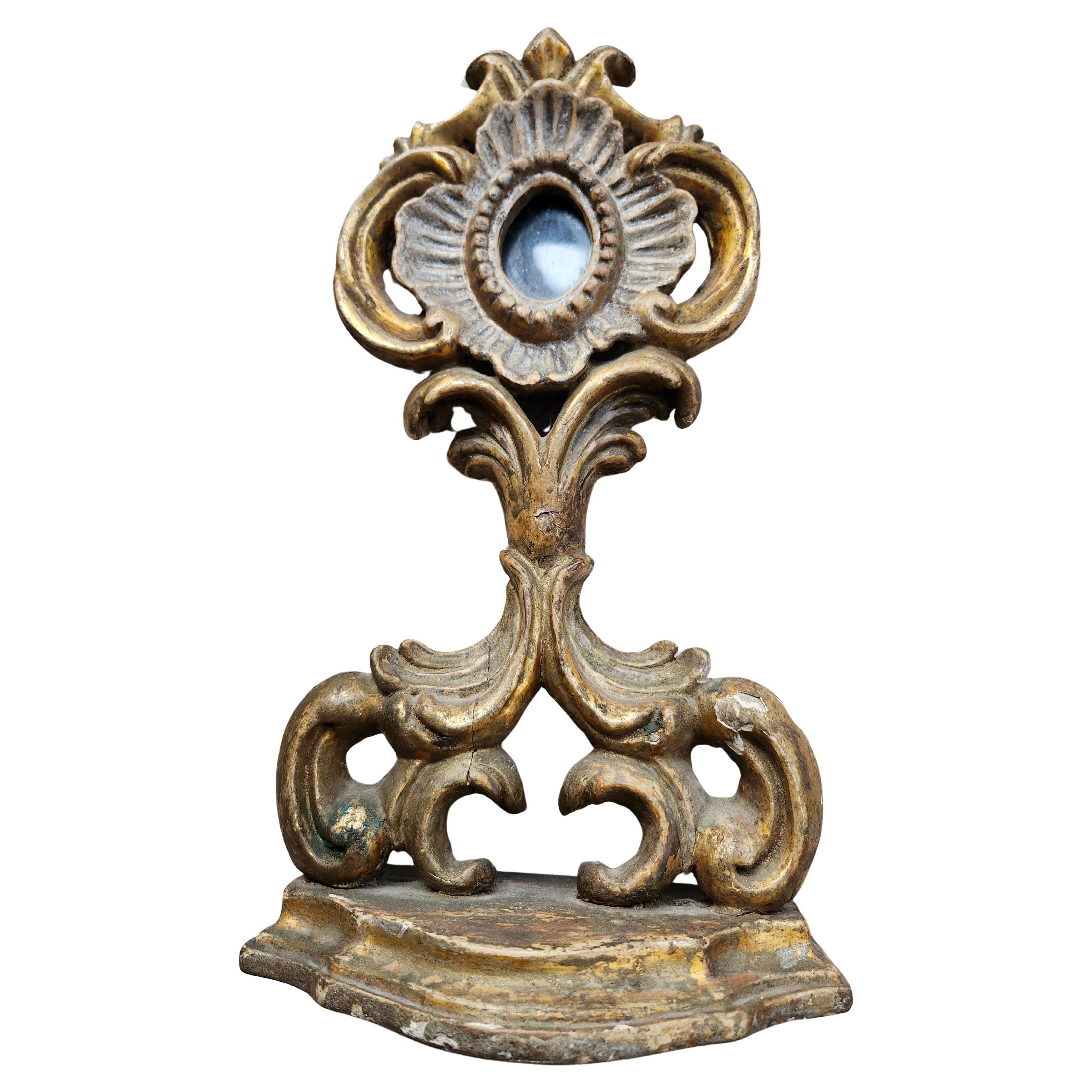 Italienisches handgeschnitztes barockes Reliquienschrein aus Giltwood aus dem 18. im Angebot