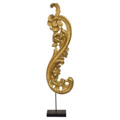 18th Century Italian Hand Carved Giltwood Baroque Curl Ornament