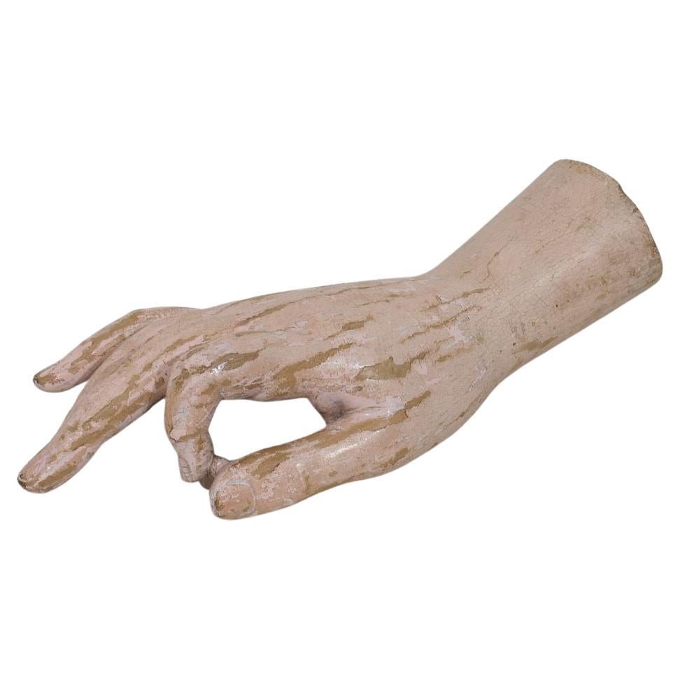 Main baroque en bois sculpté du XVIIIe siècle de l
Italie représentant un Santos/ Saint