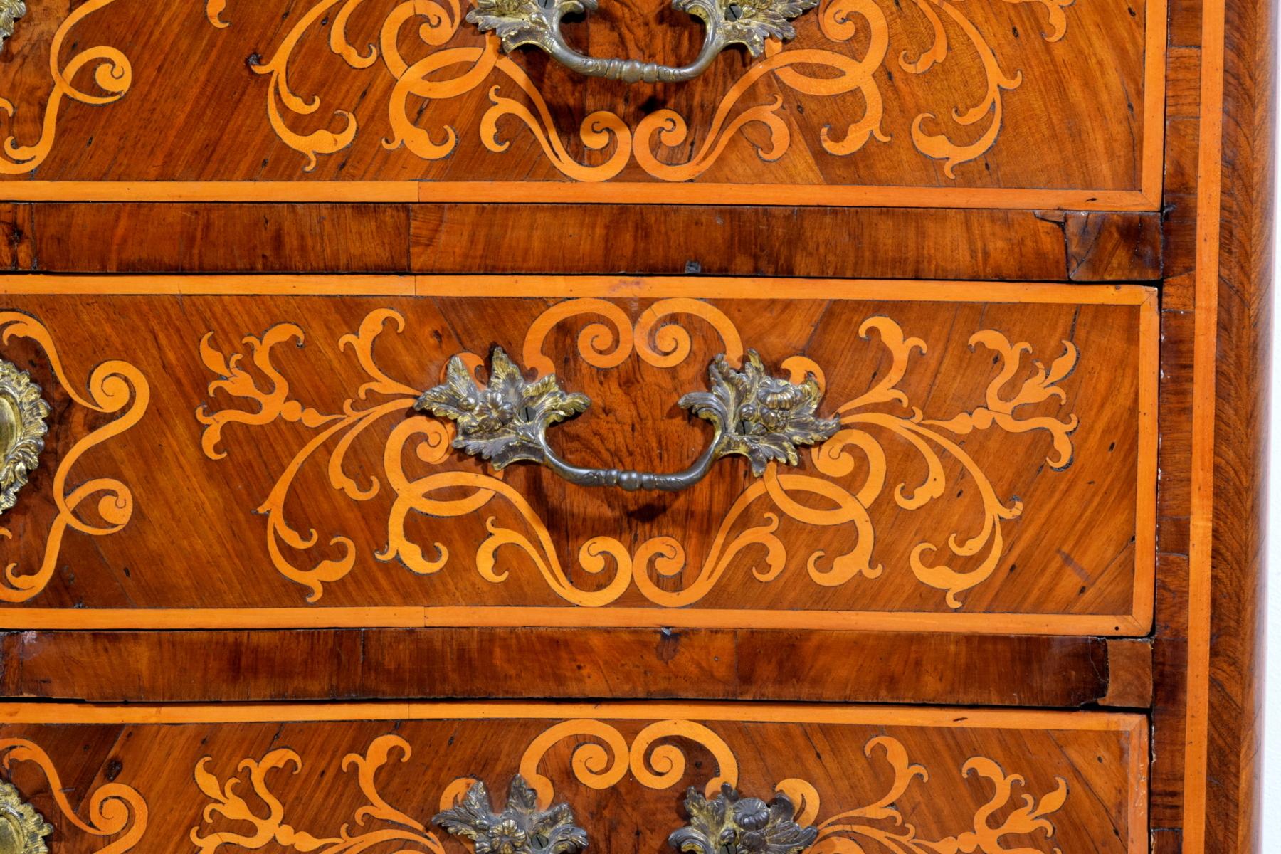 18th Century, Italian Inlaid And Veneered Chest Of Drawers For Sale 10