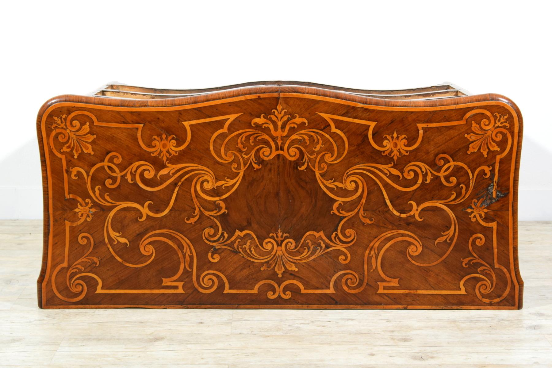 18th Century, Italian Inlaid And Veneered Chest Of Drawers For Sale 3