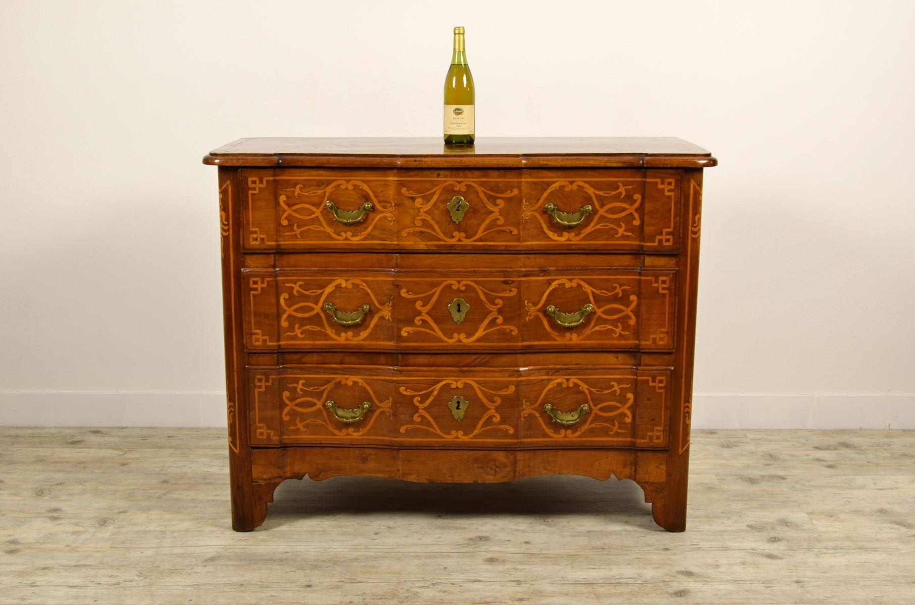 Inlay 18th Century, Italian Inlaid Walnut Wood Chest of Drawers