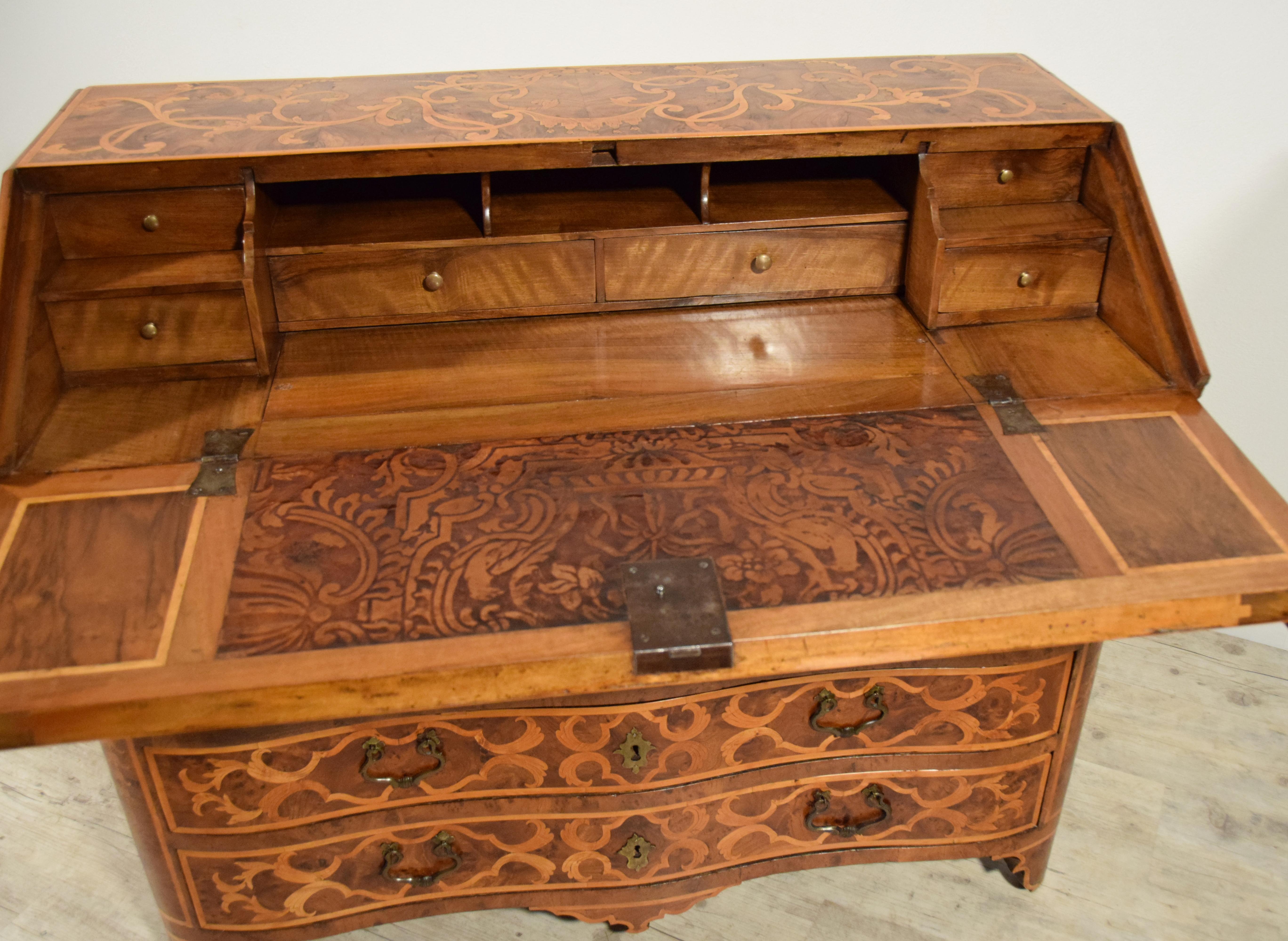 18th Century, Italian Inlaid Wood Chest of Drawers with Secretaire For Sale 6