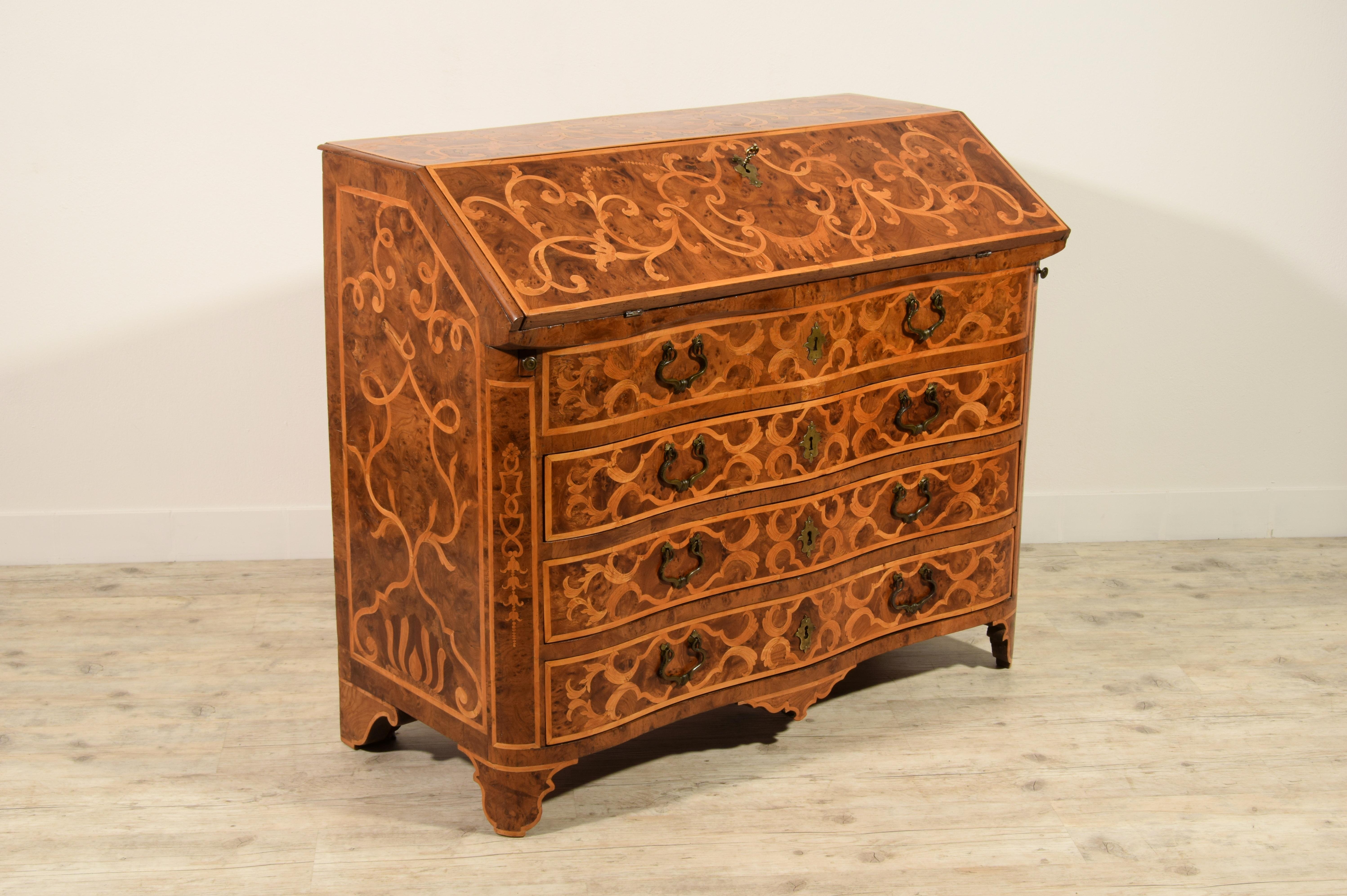 18th Century, Italian Inlaid Wood Chest of Drawers with Secretaire For Sale 5