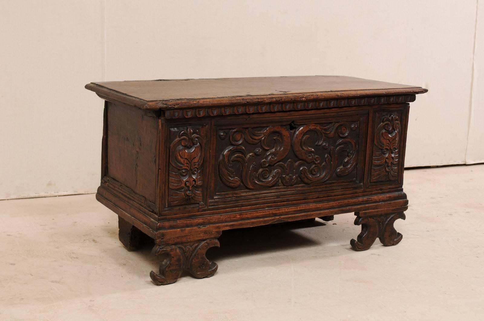 18th Century Italian Intricately Carved Sea Creature Casson Wood Trunk In Good Condition In Atlanta, GA