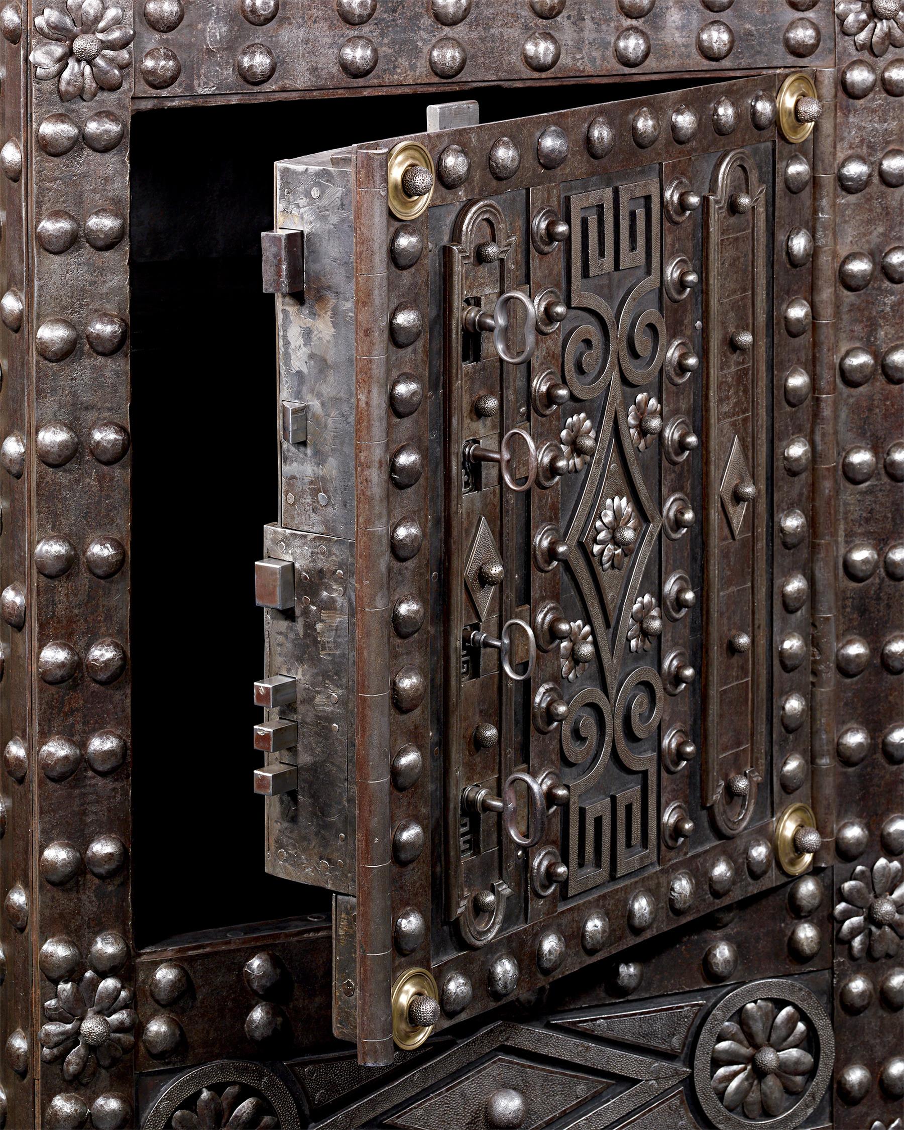 18th Century Italian Iron Floor Safe In Excellent Condition In New Orleans, LA