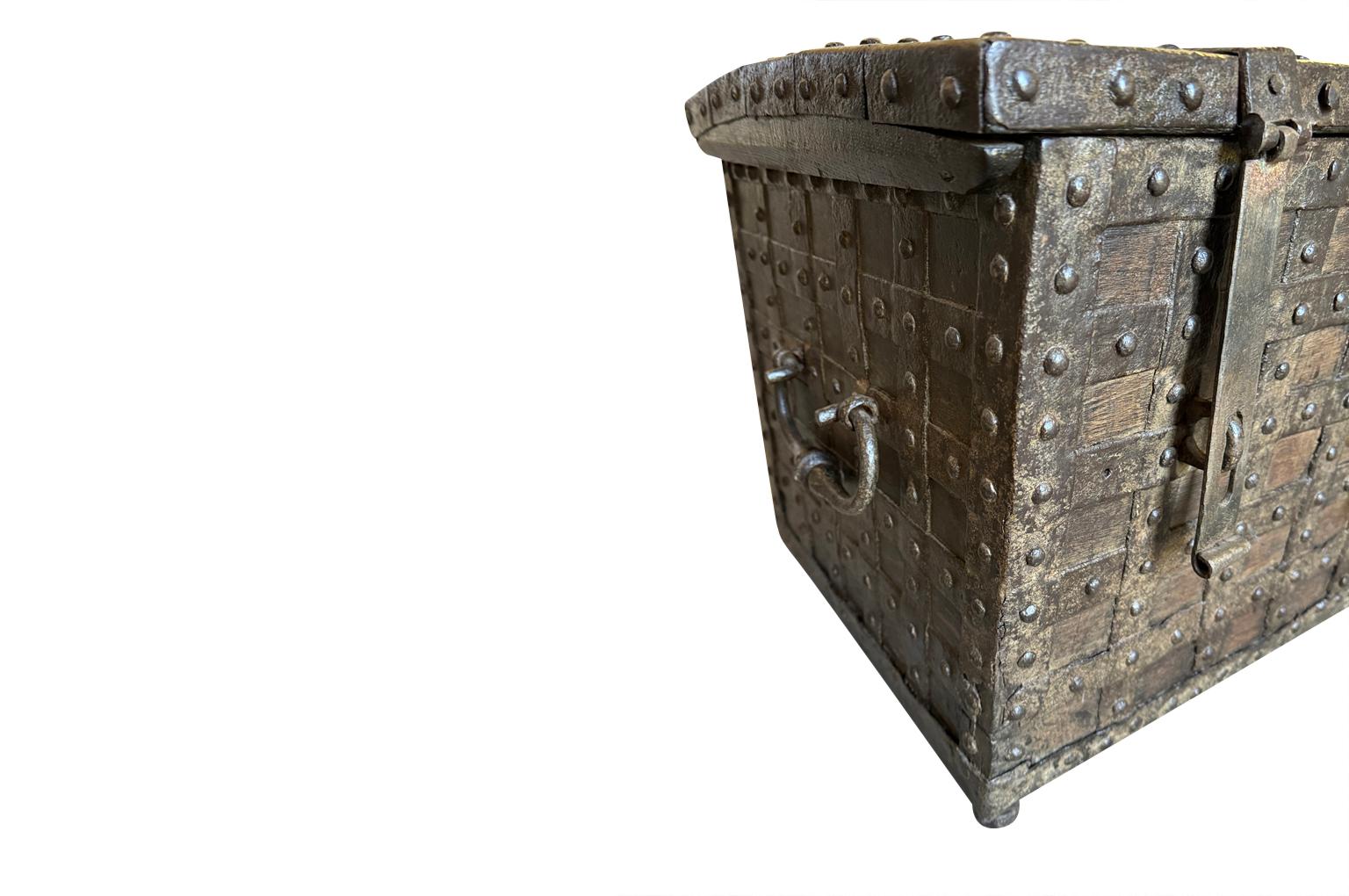 18th Century Italian Iron Safe - Coffre Forte For Sale 2