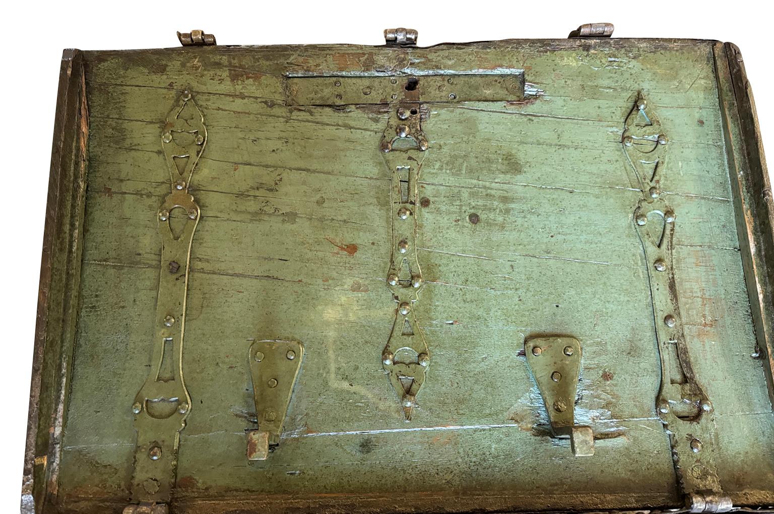 18th Century Italian Iron Safe - Coffre Forte For Sale 5