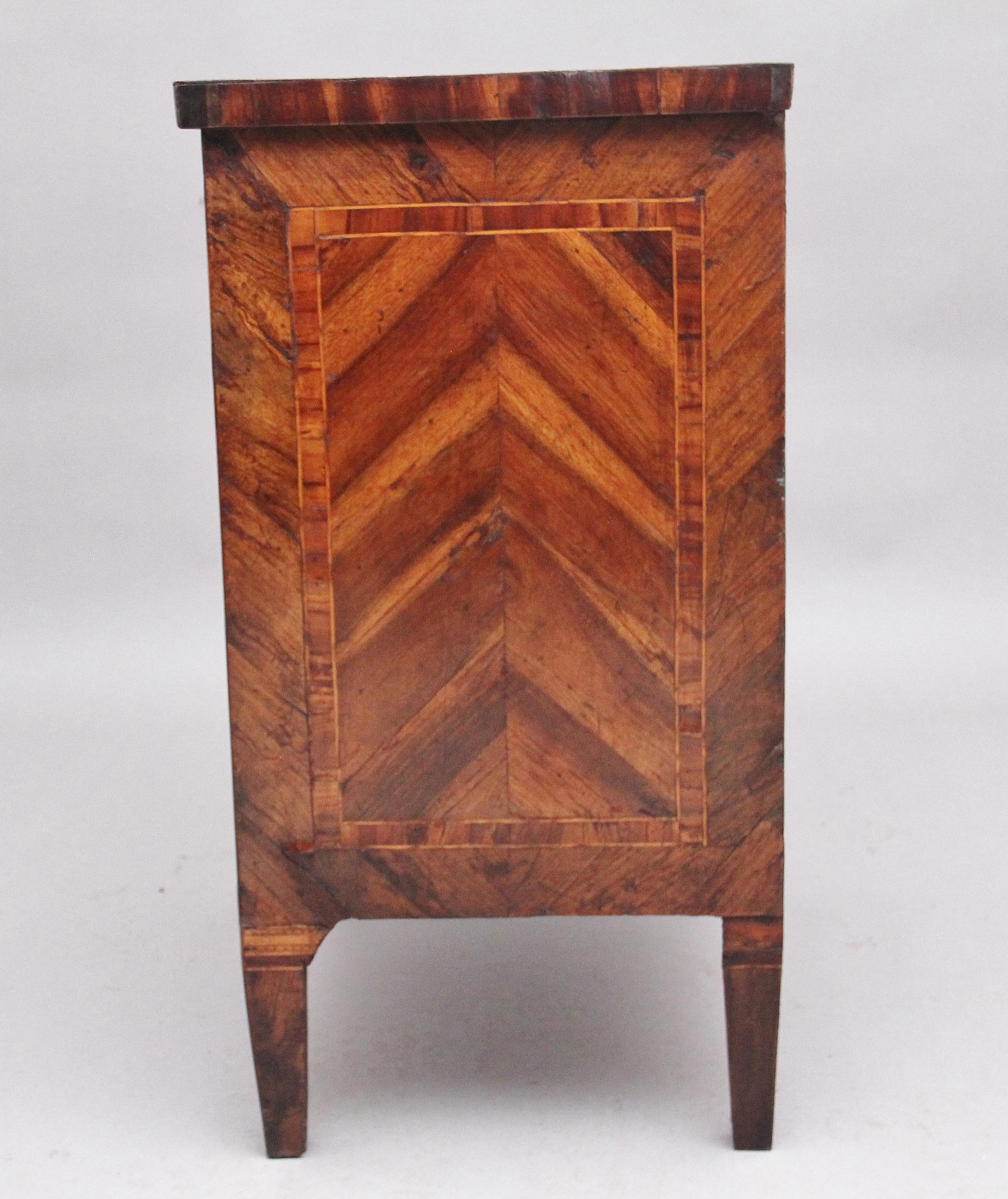 18th Century Italian Kingwood Cabinet For Sale 6