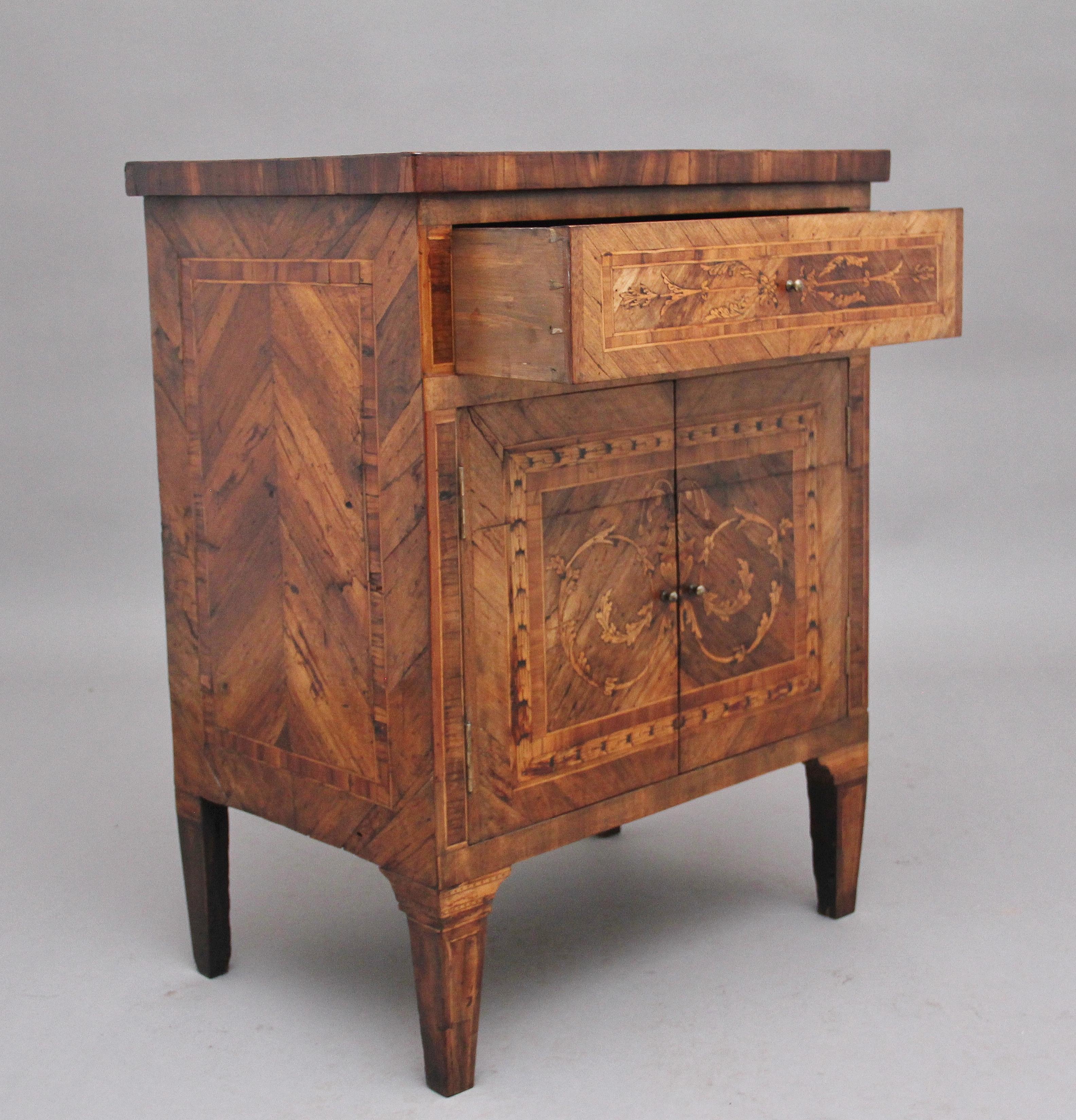 18th Century Italian Kingwood Cabinet For Sale 3