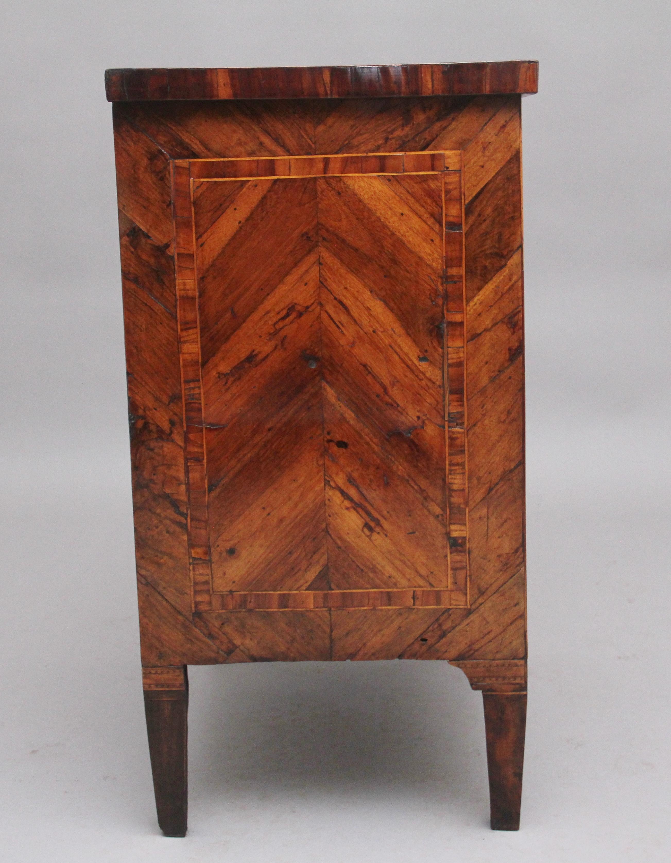 18th Century Italian Kingwood Cabinet For Sale 4