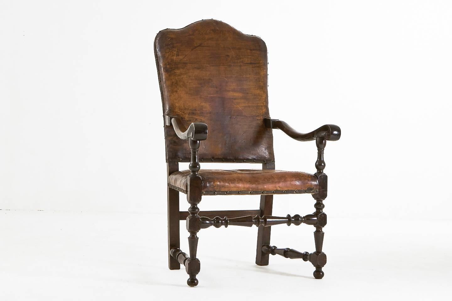 18th Century and Earlier Pair of 18th Century Italian Leather Armchairs For Sale