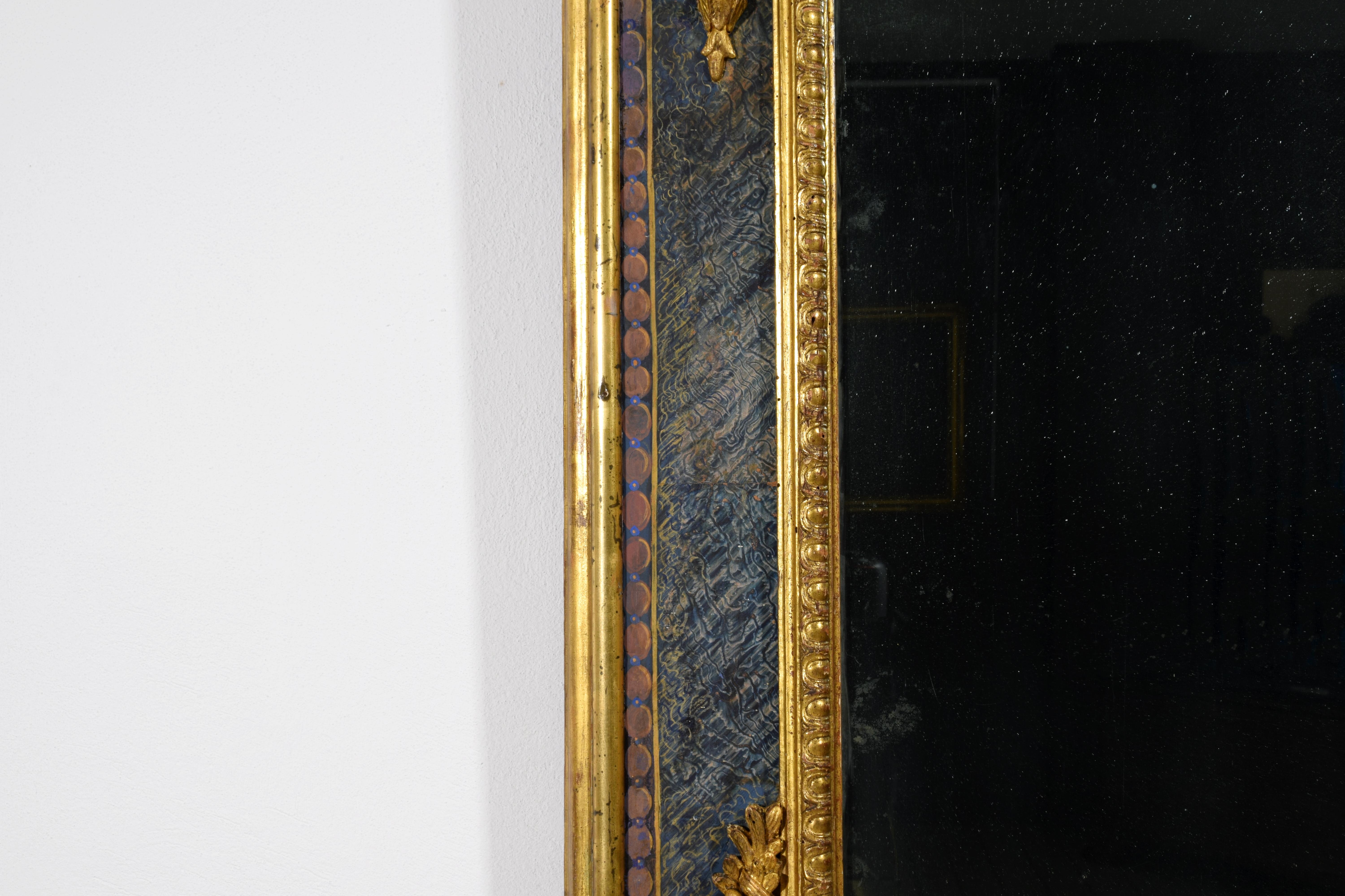 18th Century, Italian Louis XIV Carved Giltwood Mirror For Sale 7