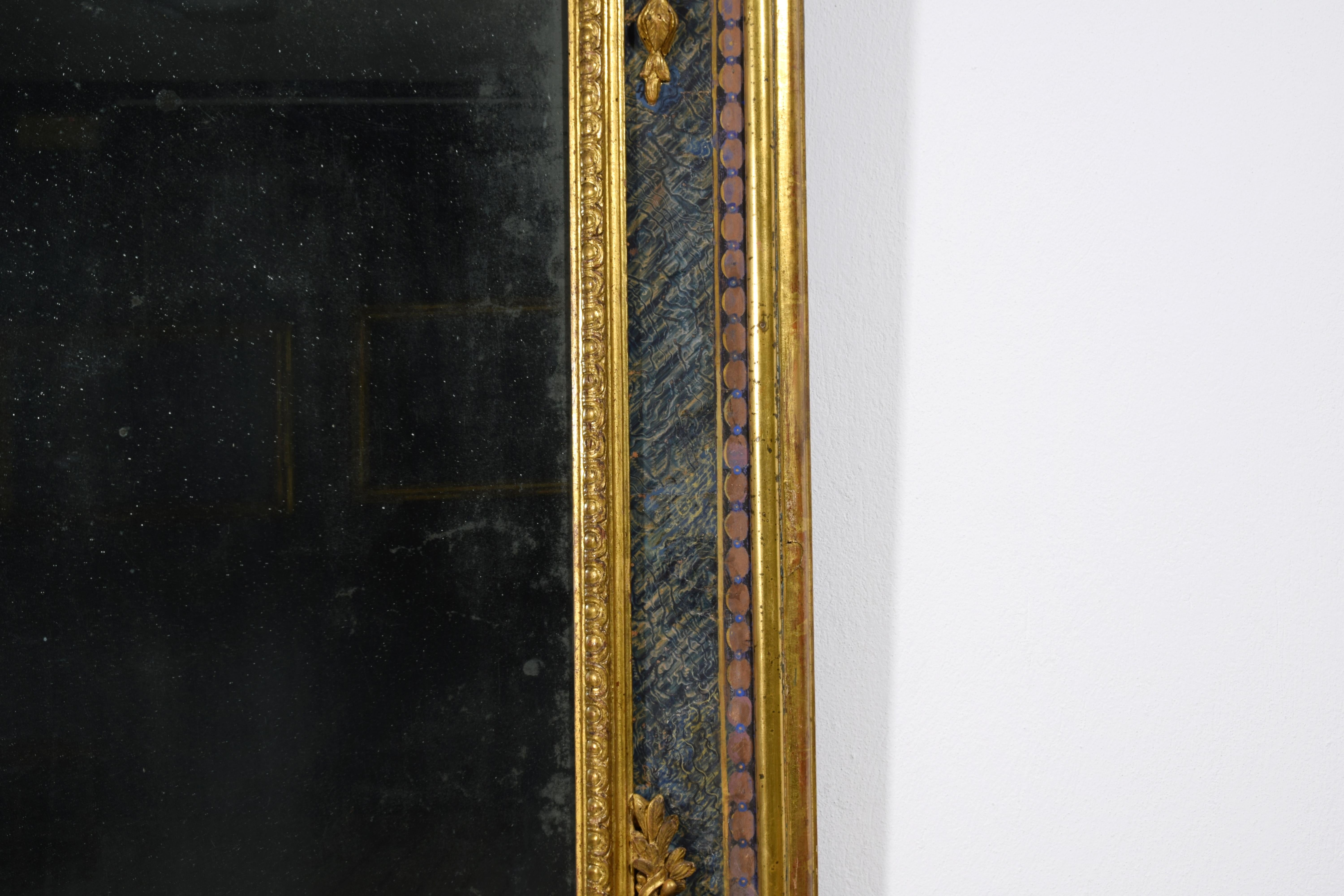 18th Century, Italian Louis XIV Carved Giltwood Mirror For Sale 6