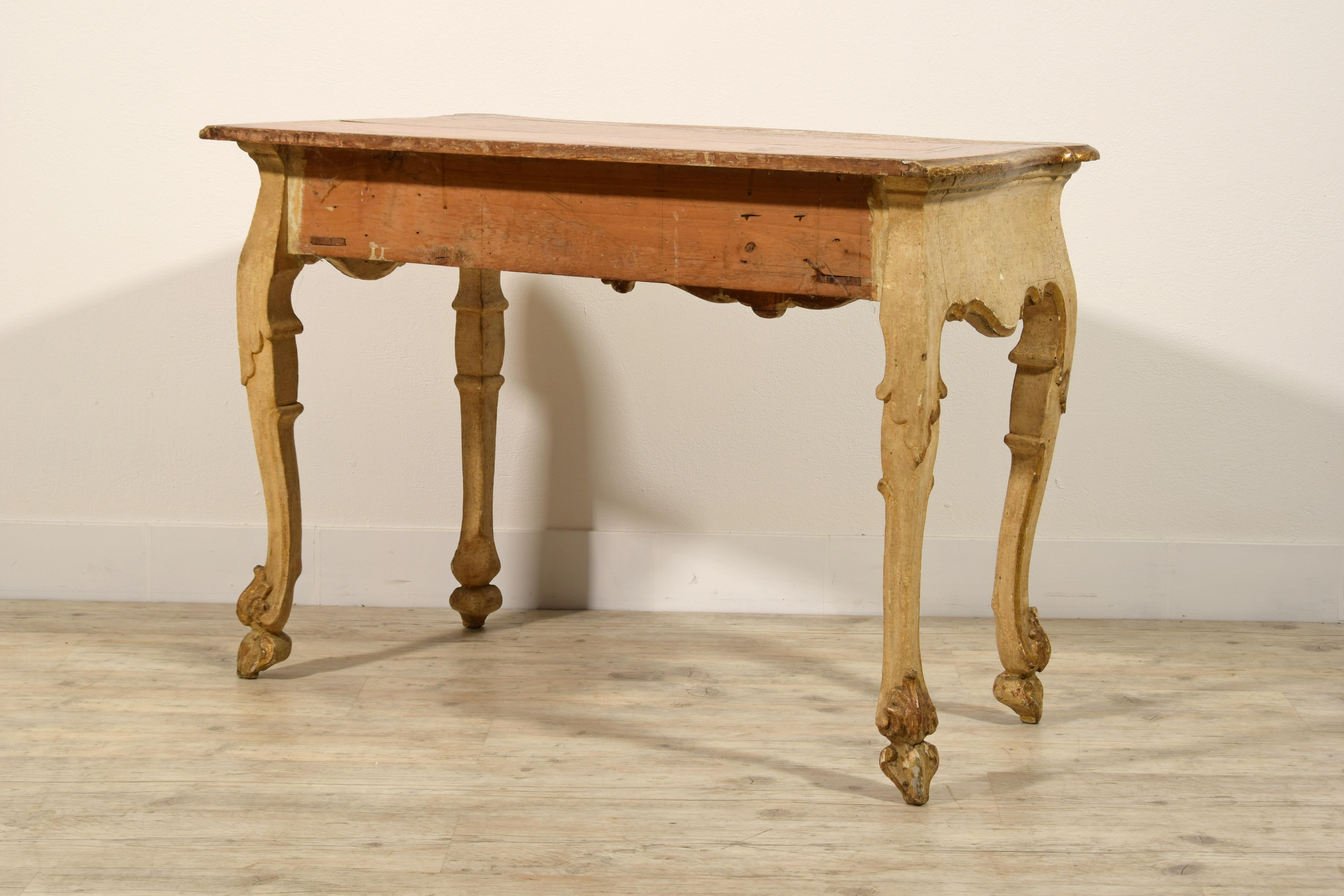 18th Century, Italian Louis XIV Lacquered and Giltwood Console For Sale 14