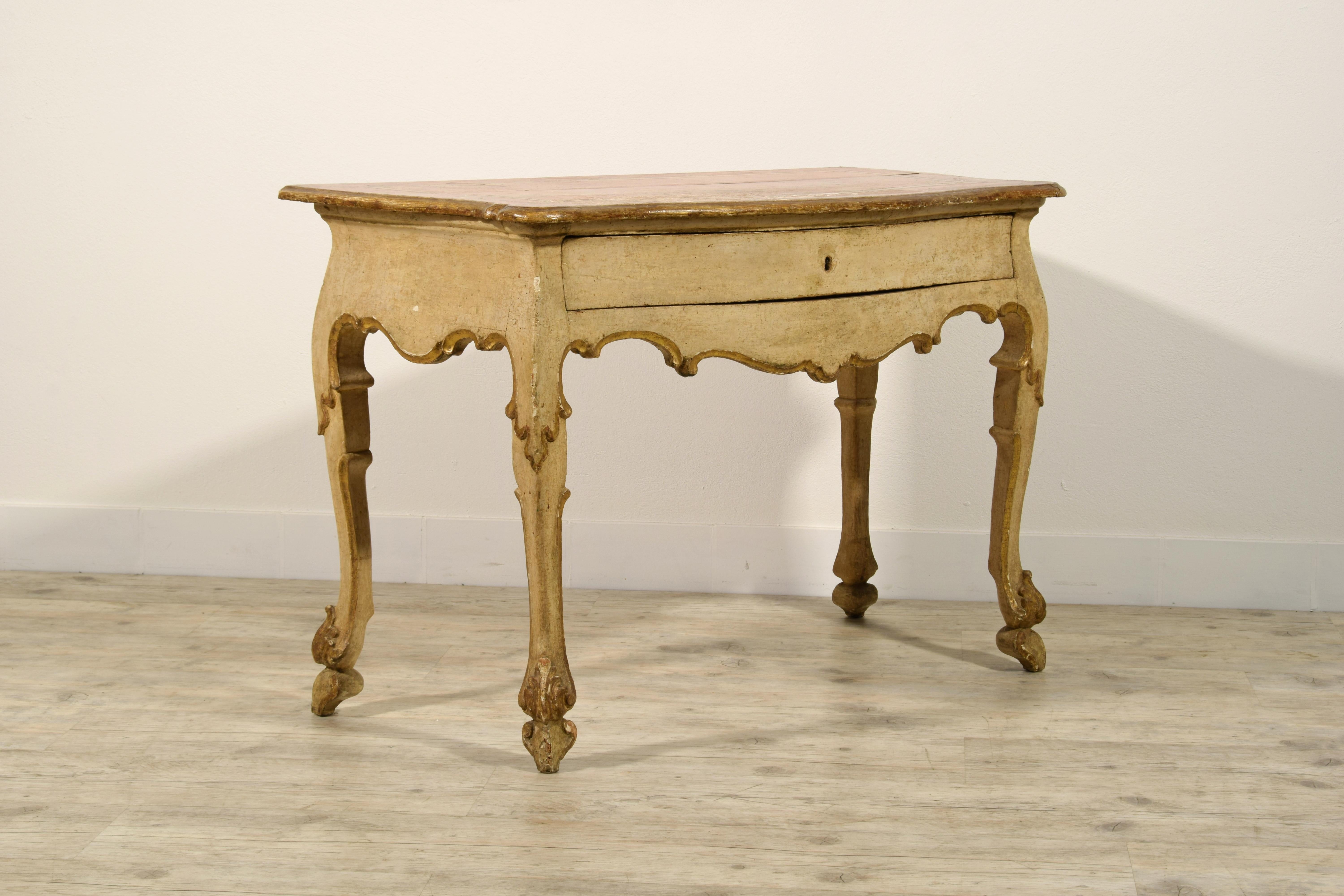 Wood 18th Century, Italian Louis XIV Lacquered and Giltwood Console For Sale