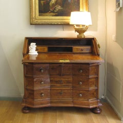 18th Century Italian Louis XIV Walnut Burl Bureau or Secretaire
