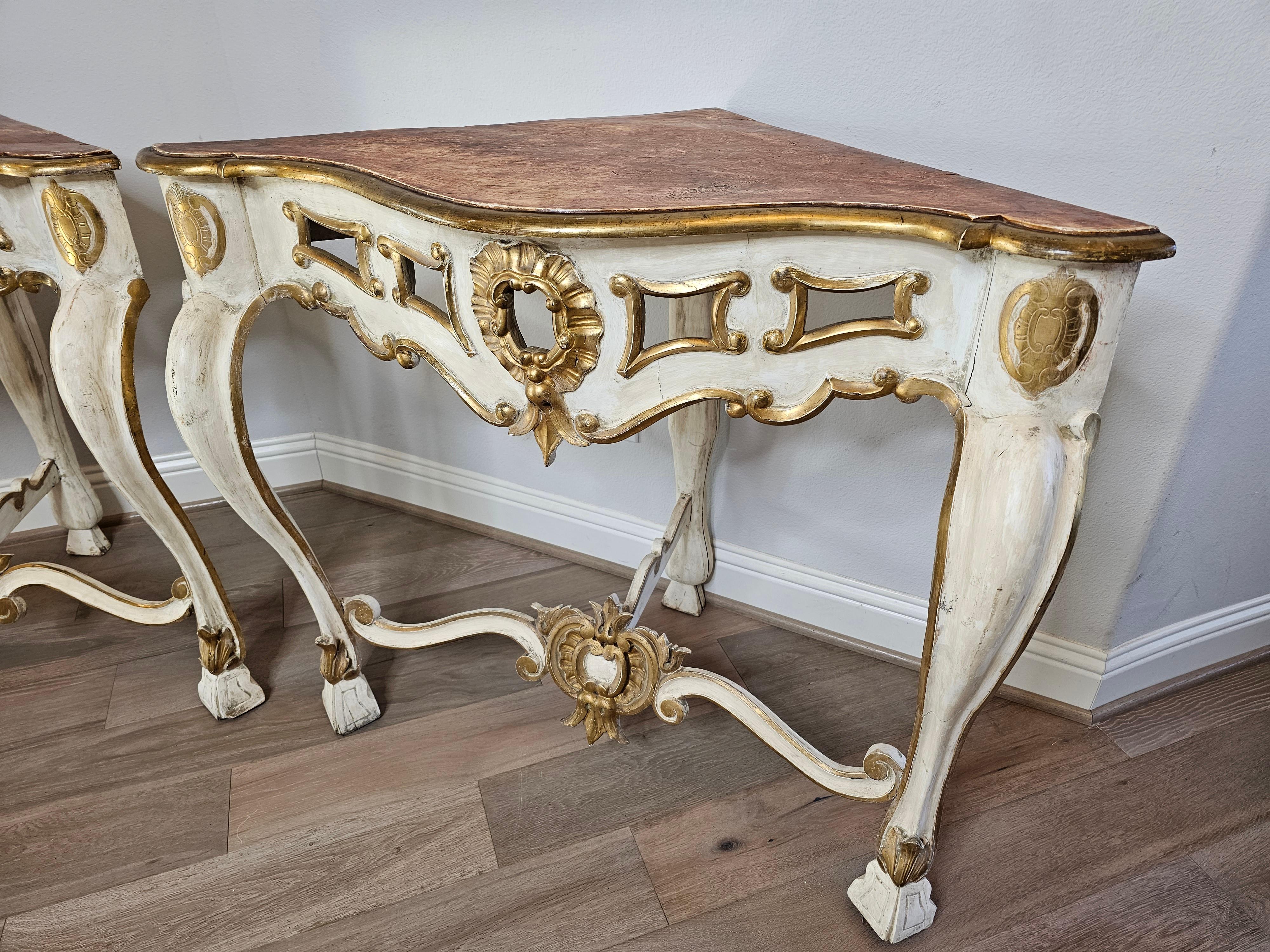 18th Century Italian Louis XV Carved Painted Gilt Wood Corner Console Table Pair For Sale 7