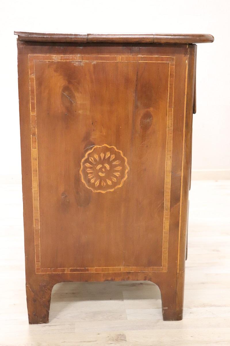 18th Century Italian Louis XV Inlaid Walnut Antique Chest of Drawers For Sale 2