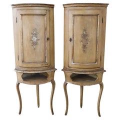 18th Century Italian Louis XV Lacquered Poplar Wood Pair of Corner Cupboards